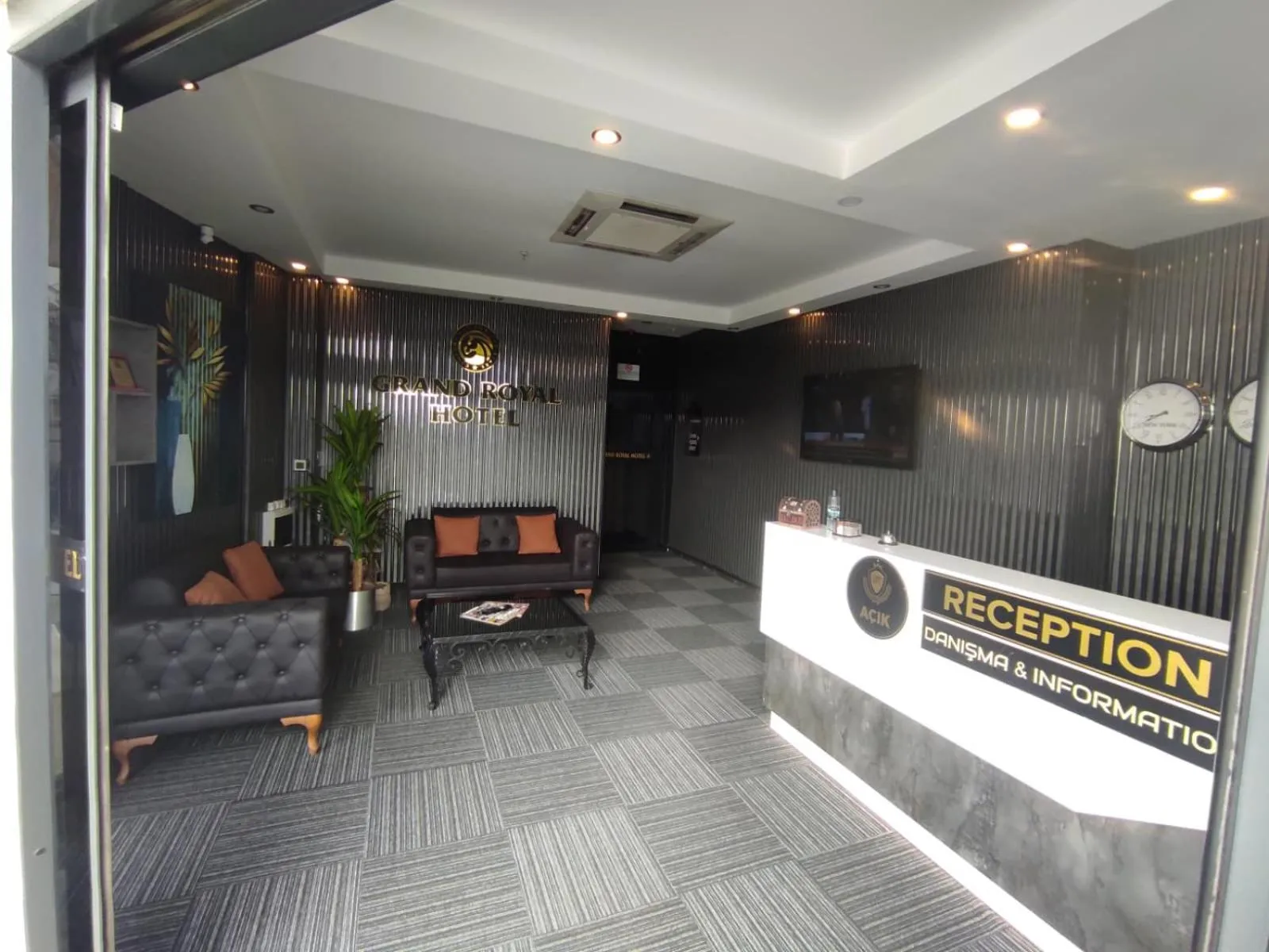 Facade/entrance in Grand royal hotel