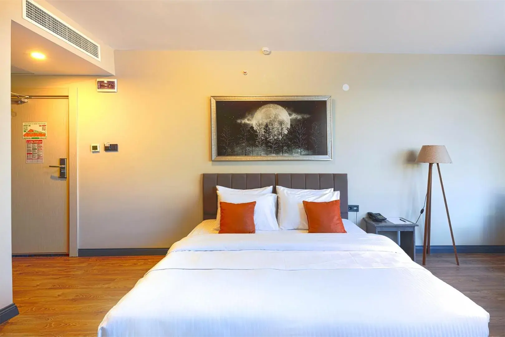 Comfort Quadruple Room in Grand royal hotel Comfort Quadruple Room in Grand royal hotel