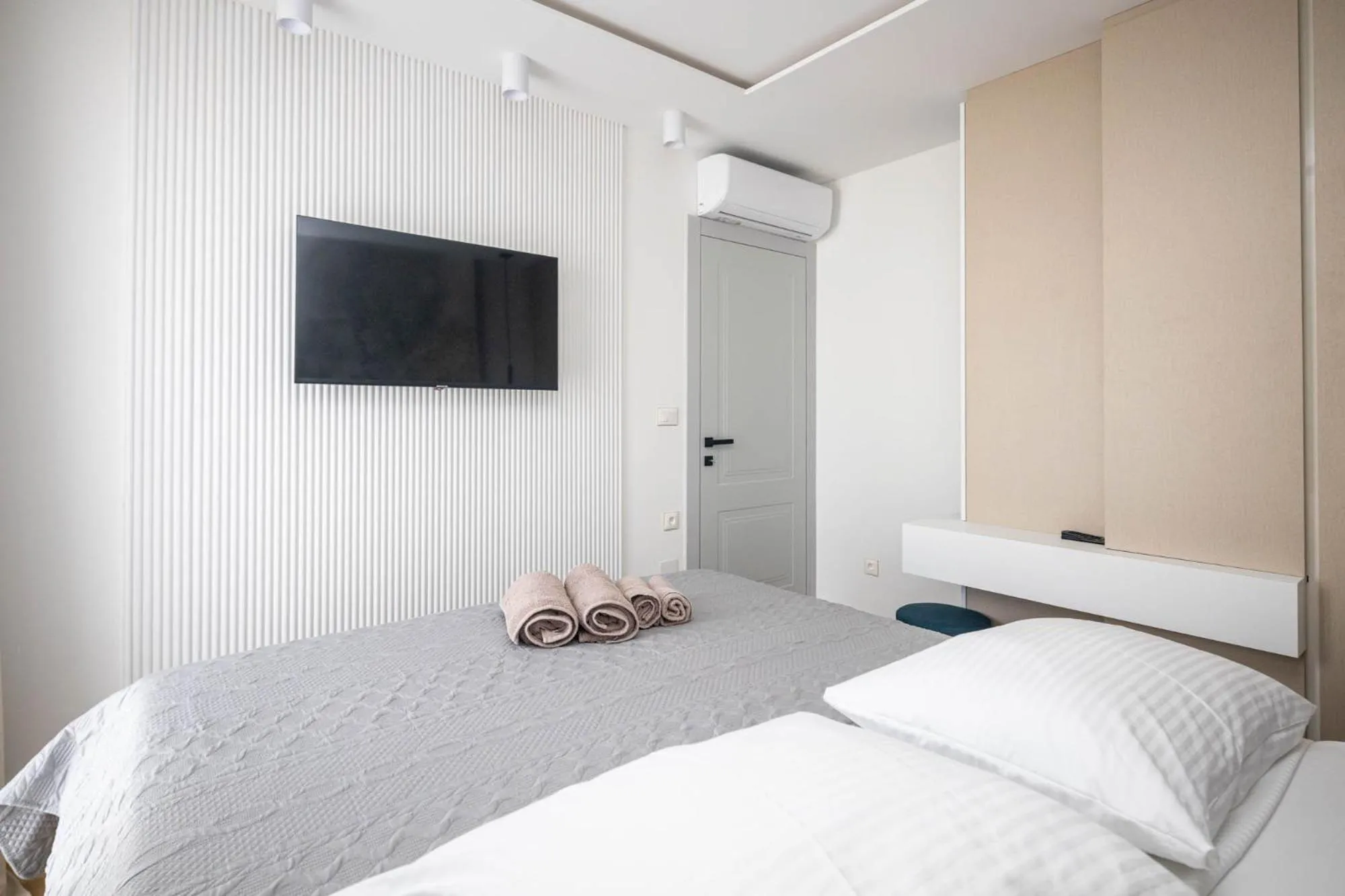 TV and multimedia, Bed in Villa Sorriso