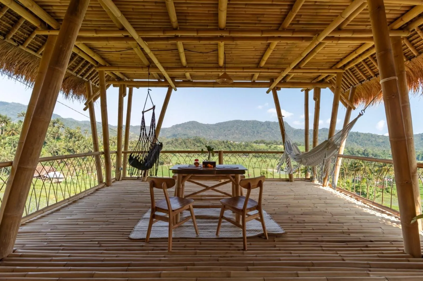 Dining area in Sandag Hill