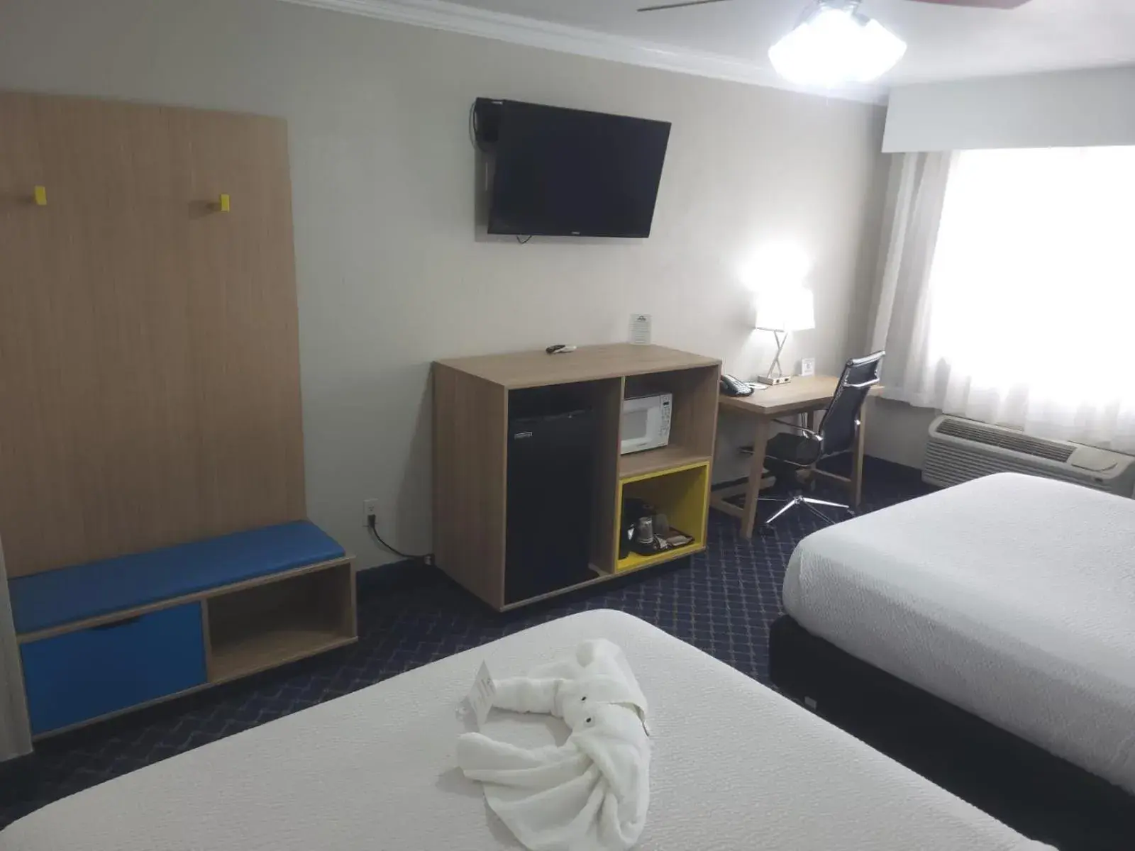 TV and multimedia, Bed in Days Inn by Wyndham Dalhart TV and multimedia, Bed in Days Inn by Wyndham Dalhart