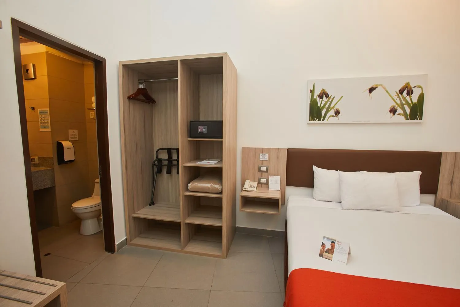 Photo of the whole room, Bed in Casa Andina Standard Machu Picchu