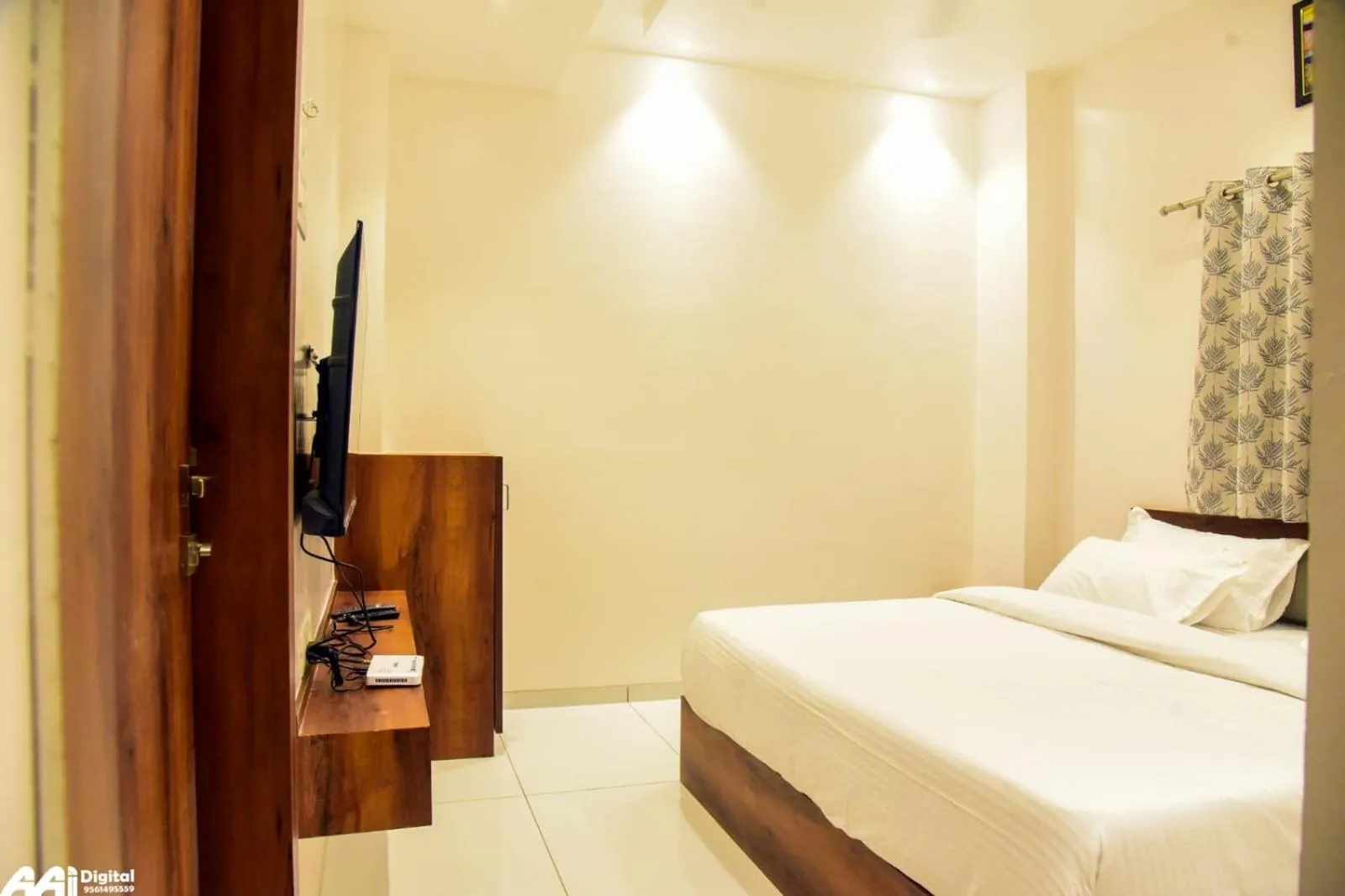 Bedroom, Bed in The Sky Land Hotel & Restaurant