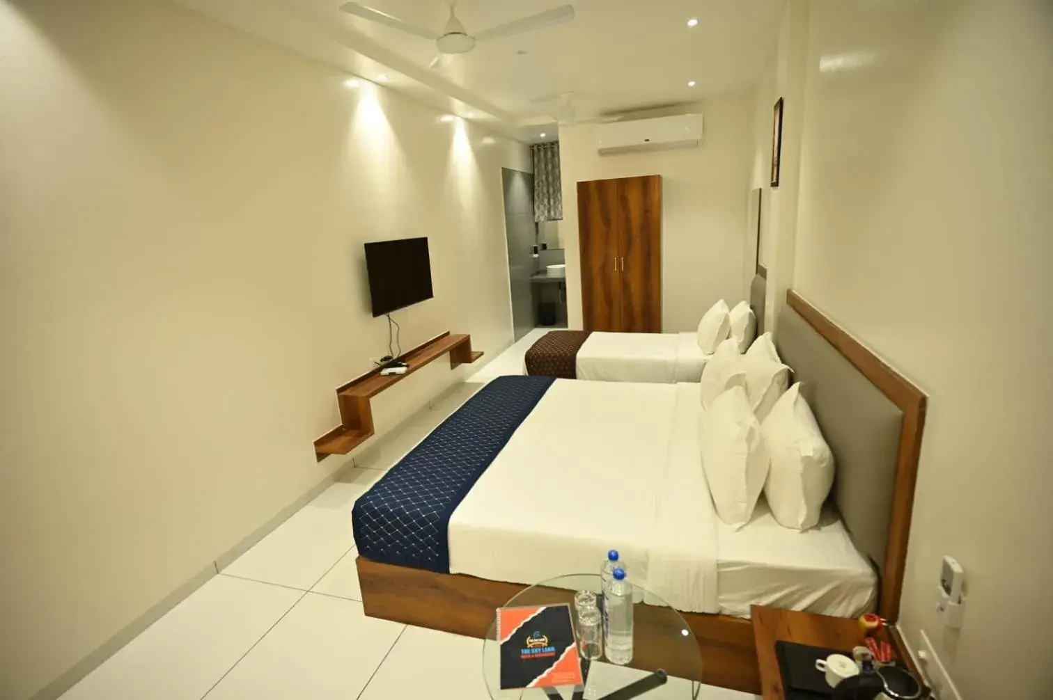 Bedroom, Bed in The Sky Land Hotel & Restaurant Bedroom, Bed in The Sky Land Hotel & Restaurant