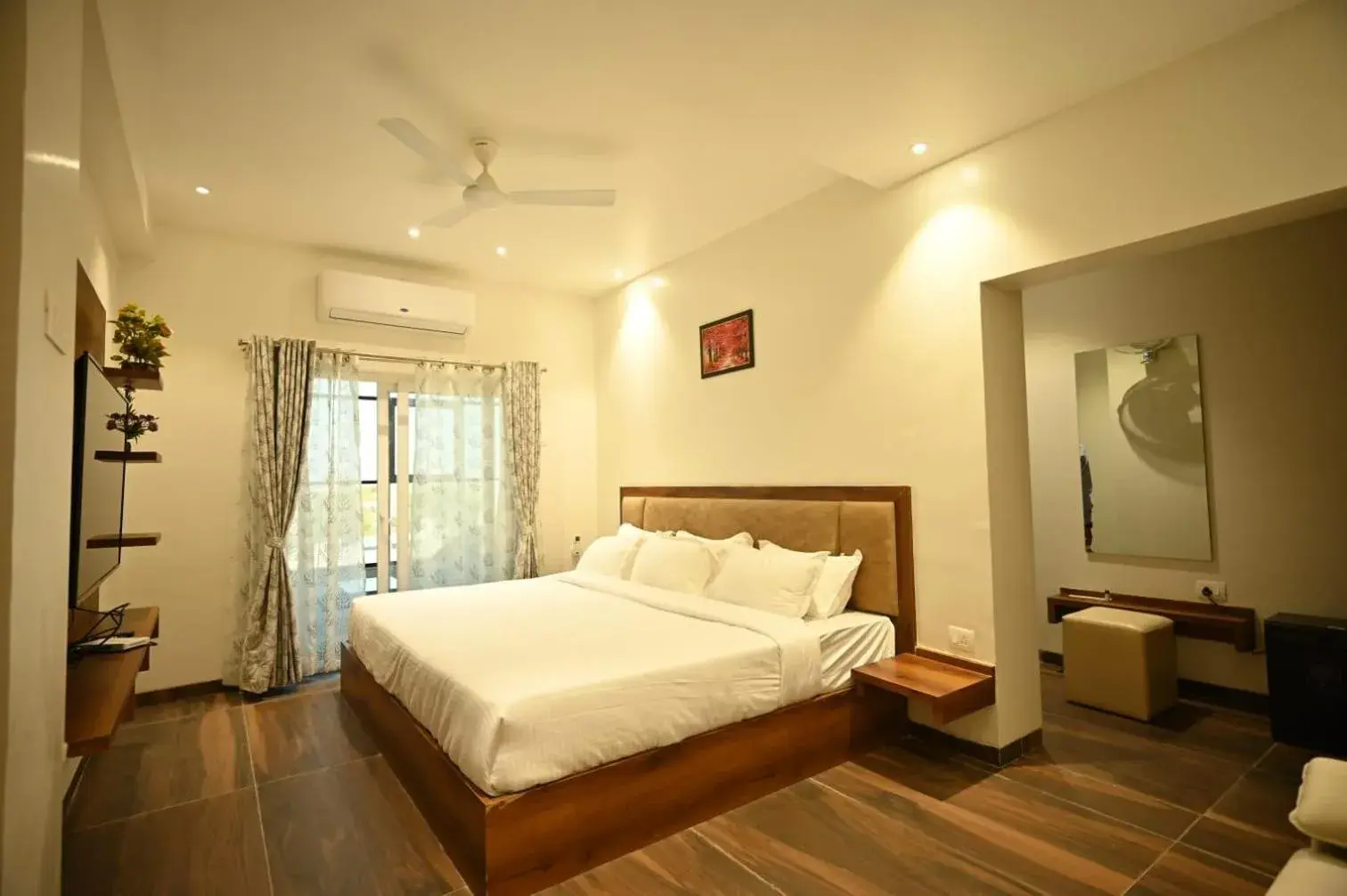 Bedroom, Bed in The Sky Land Hotel & Restaurant Bedroom, Bed in The Sky Land Hotel & Restaurant