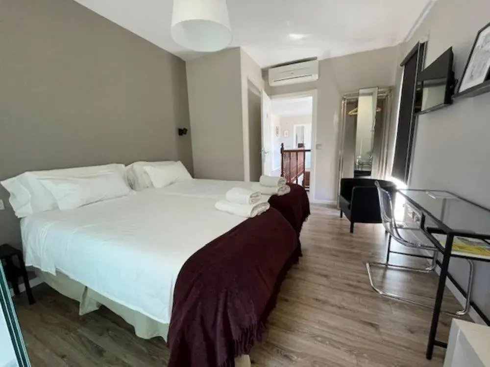 Twin Room - single occupancy in Casa Acougo, Sarria Twin Room - single occupancy in Casa Acougo, Sarria