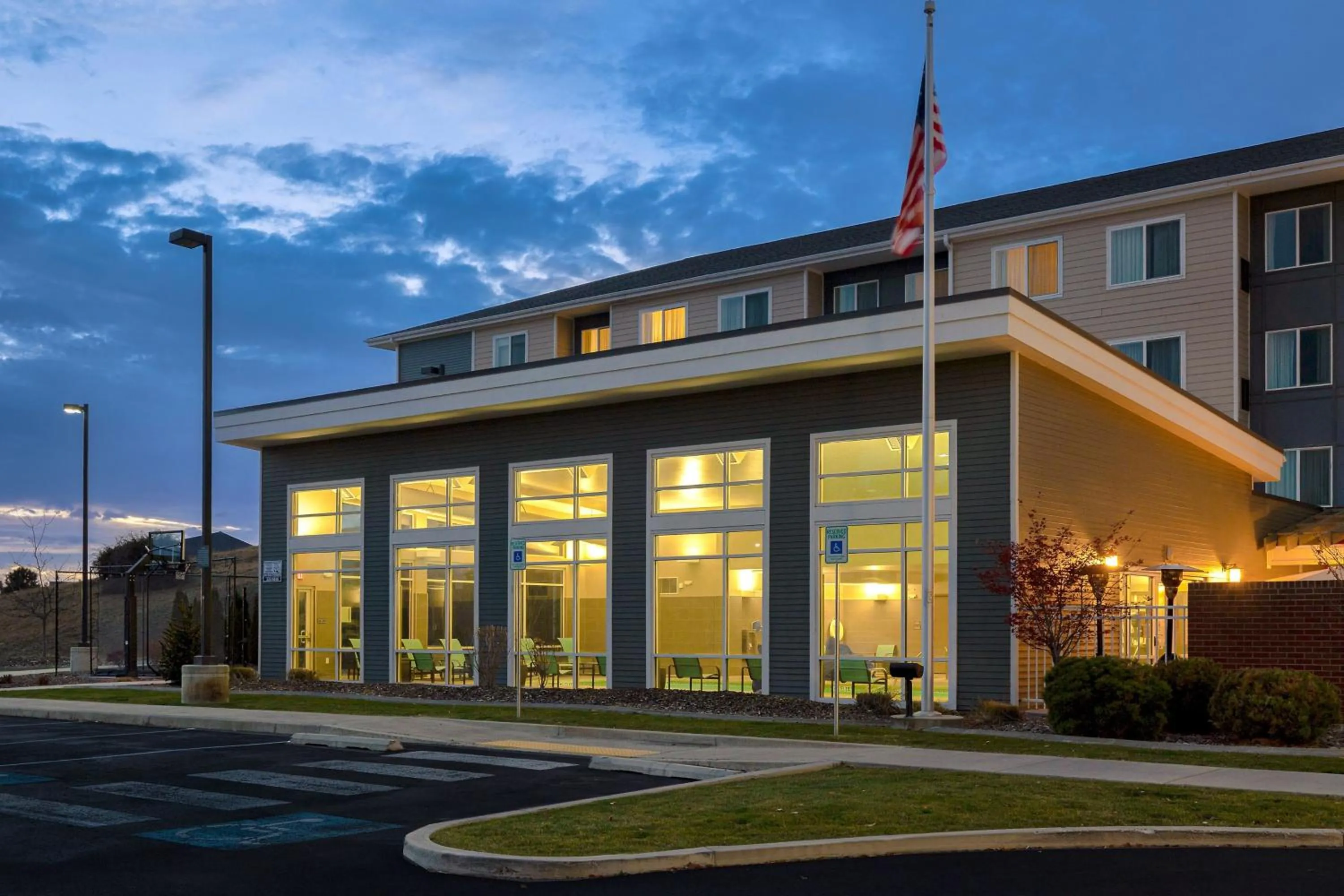 Property building in Residence Inn by Marriott Pullman