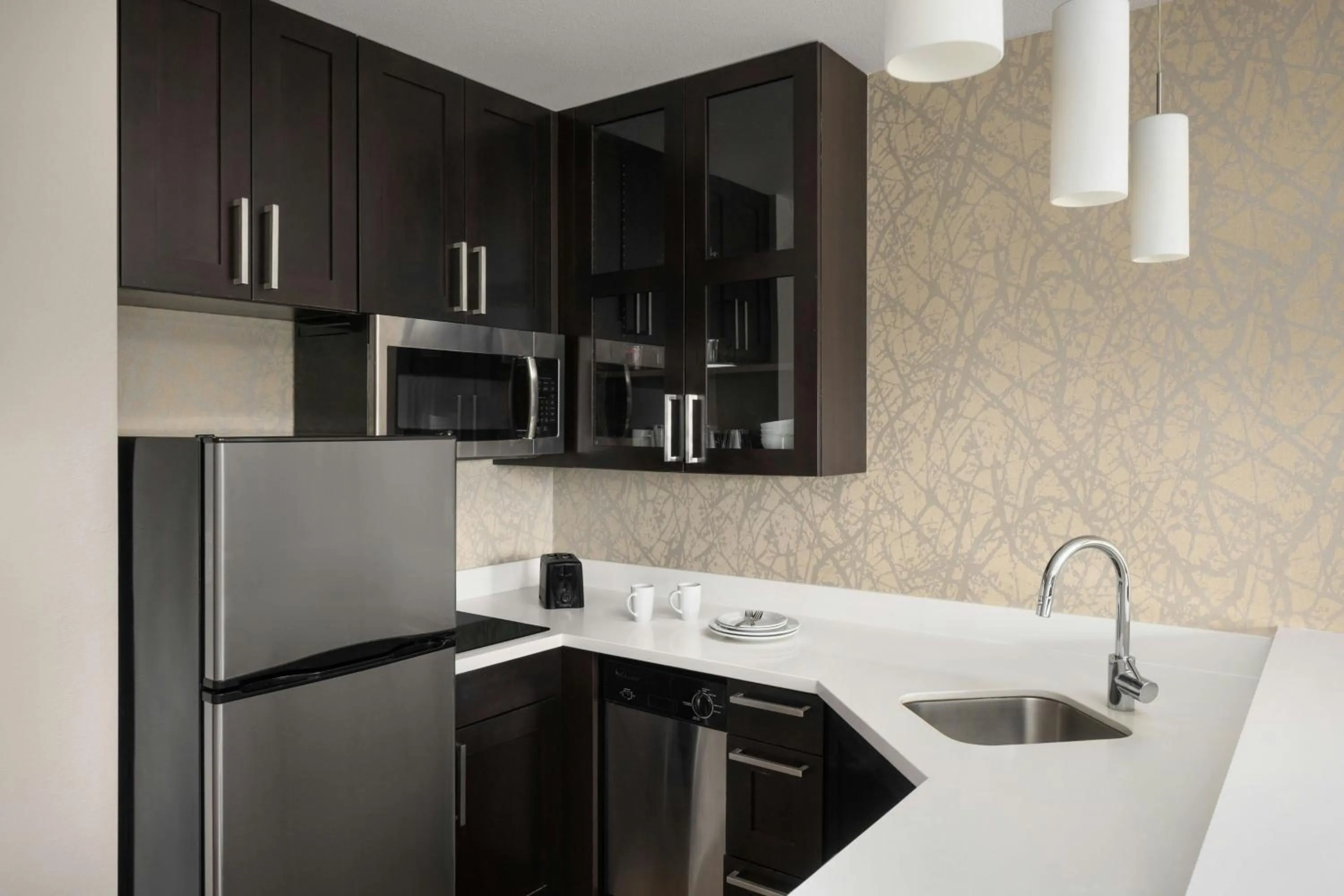 Kitchen or kitchenette in Residence Inn by Marriott Pullman