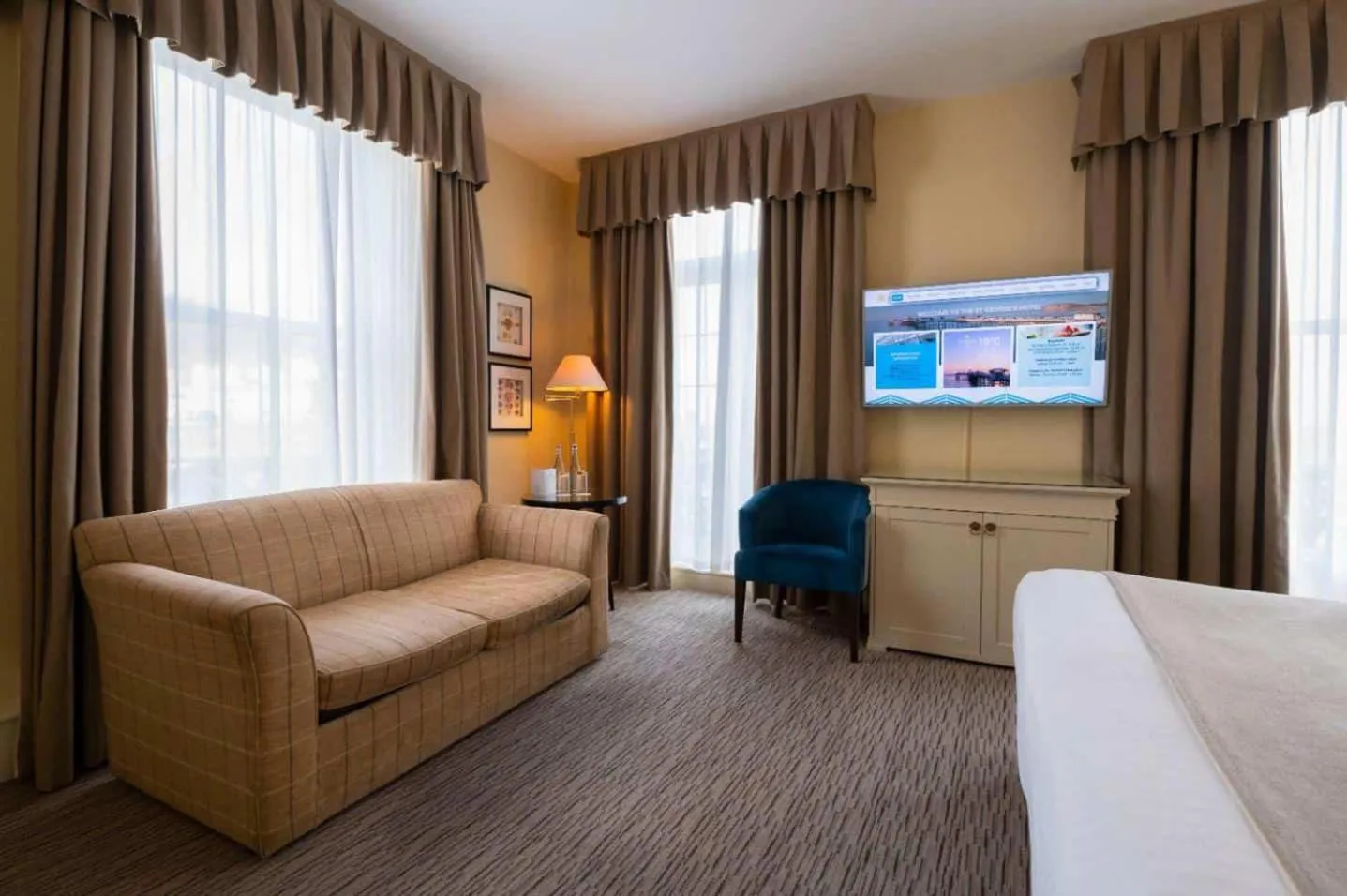 Bedroom in St George's Hotel - Llandudno