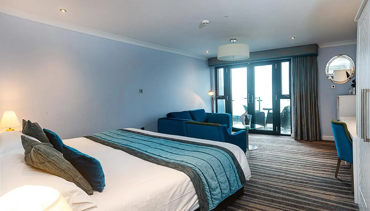 Bedroom, Bed in St George's Hotel - Llandudno