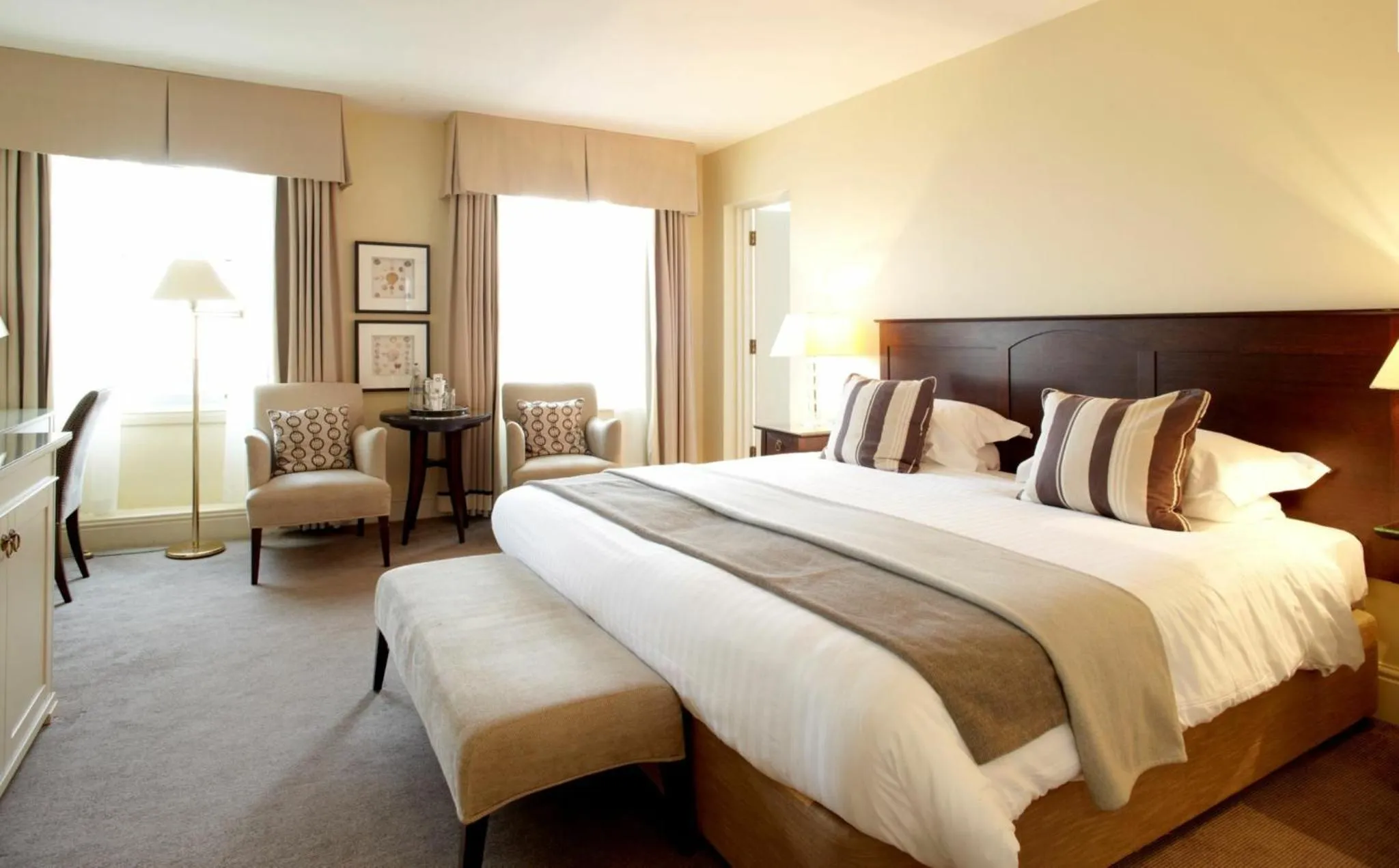 Bedroom, Bed in St George's Hotel - Llandudno