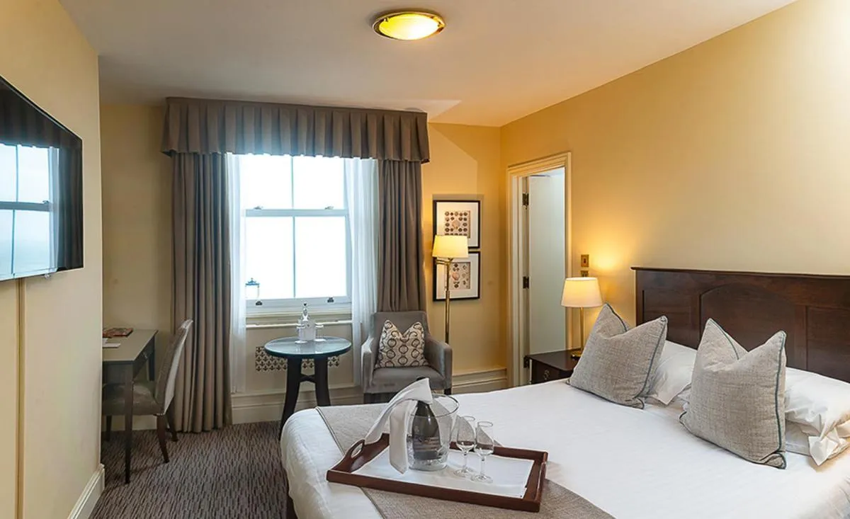 Bedroom, Bed in St George's Hotel - Llandudno