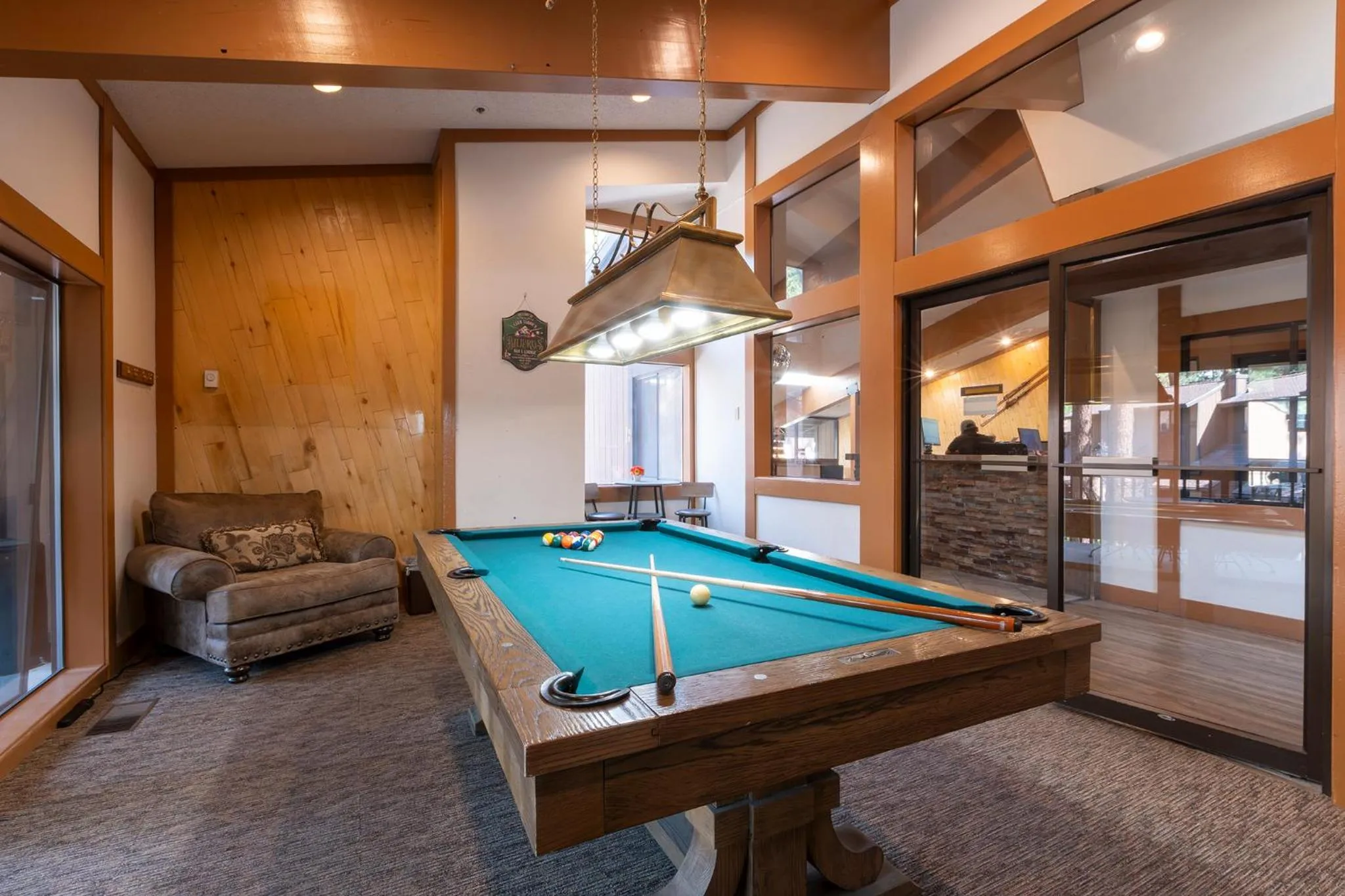 Billiard in Club Tahoe Resort