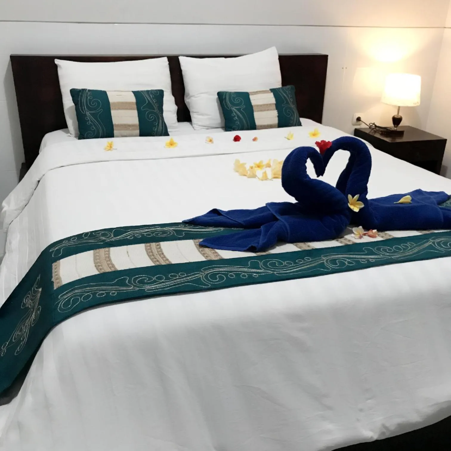 cot, Bed in Wana Kubu Homestay