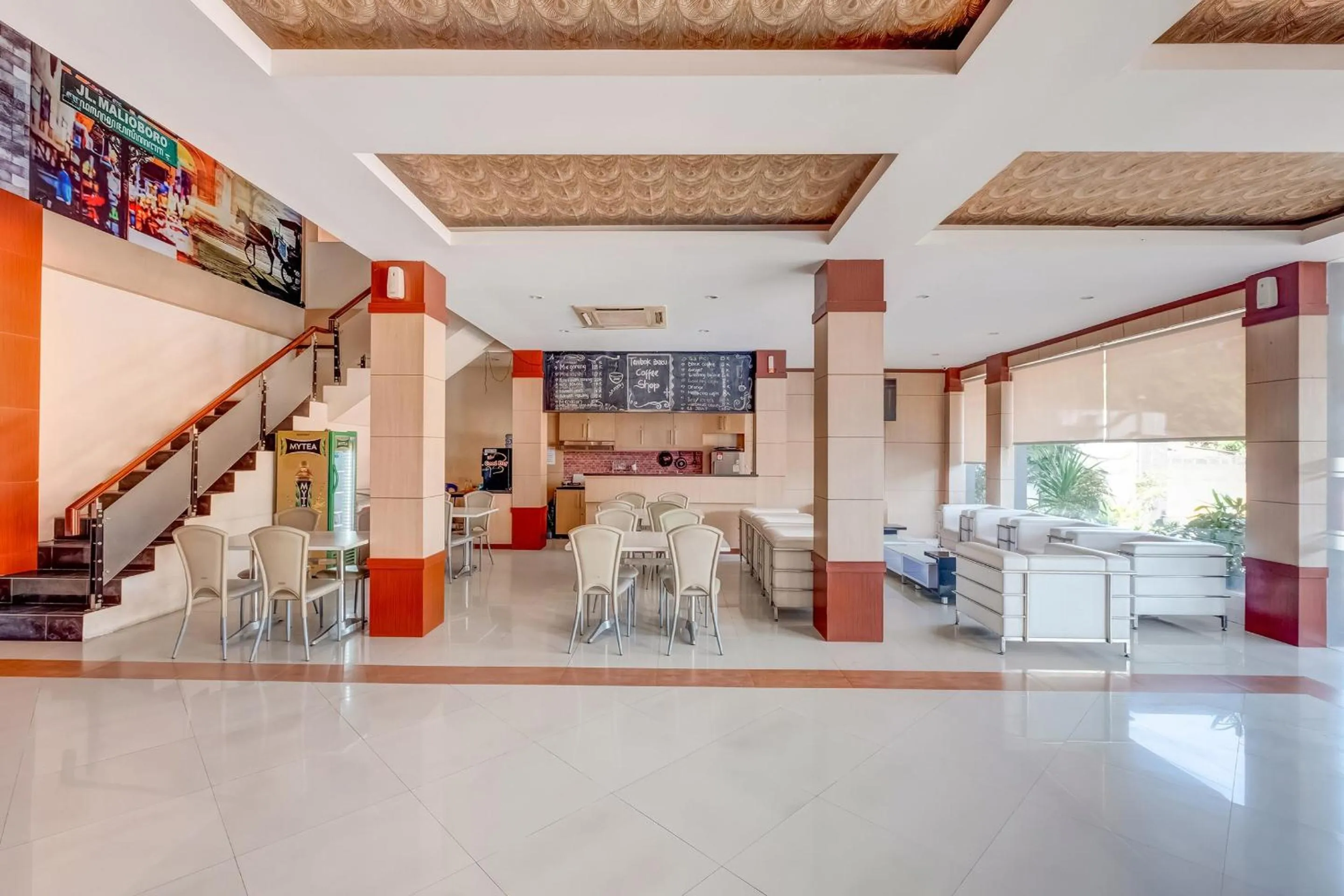 Lobby or reception in OYO Flagship Tembok Batu Residence