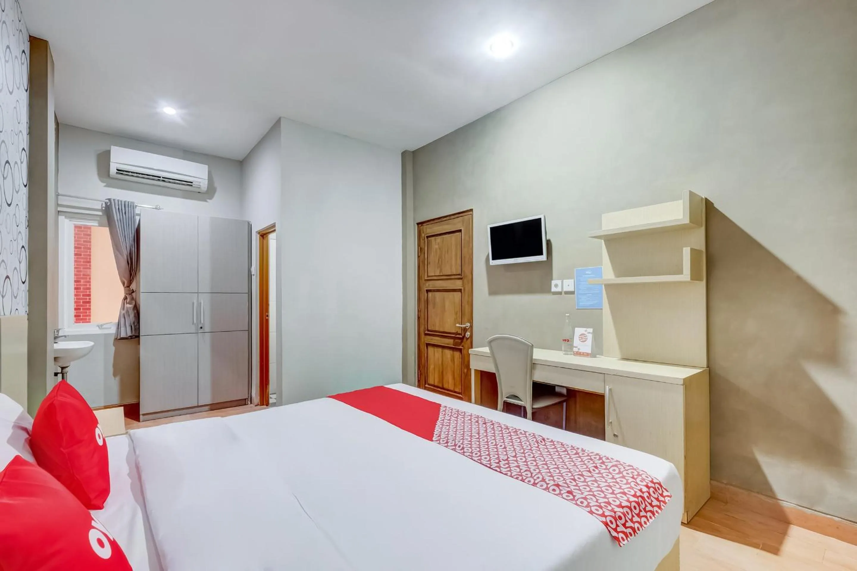 Bedroom in OYO Flagship Tembok Batu Residence