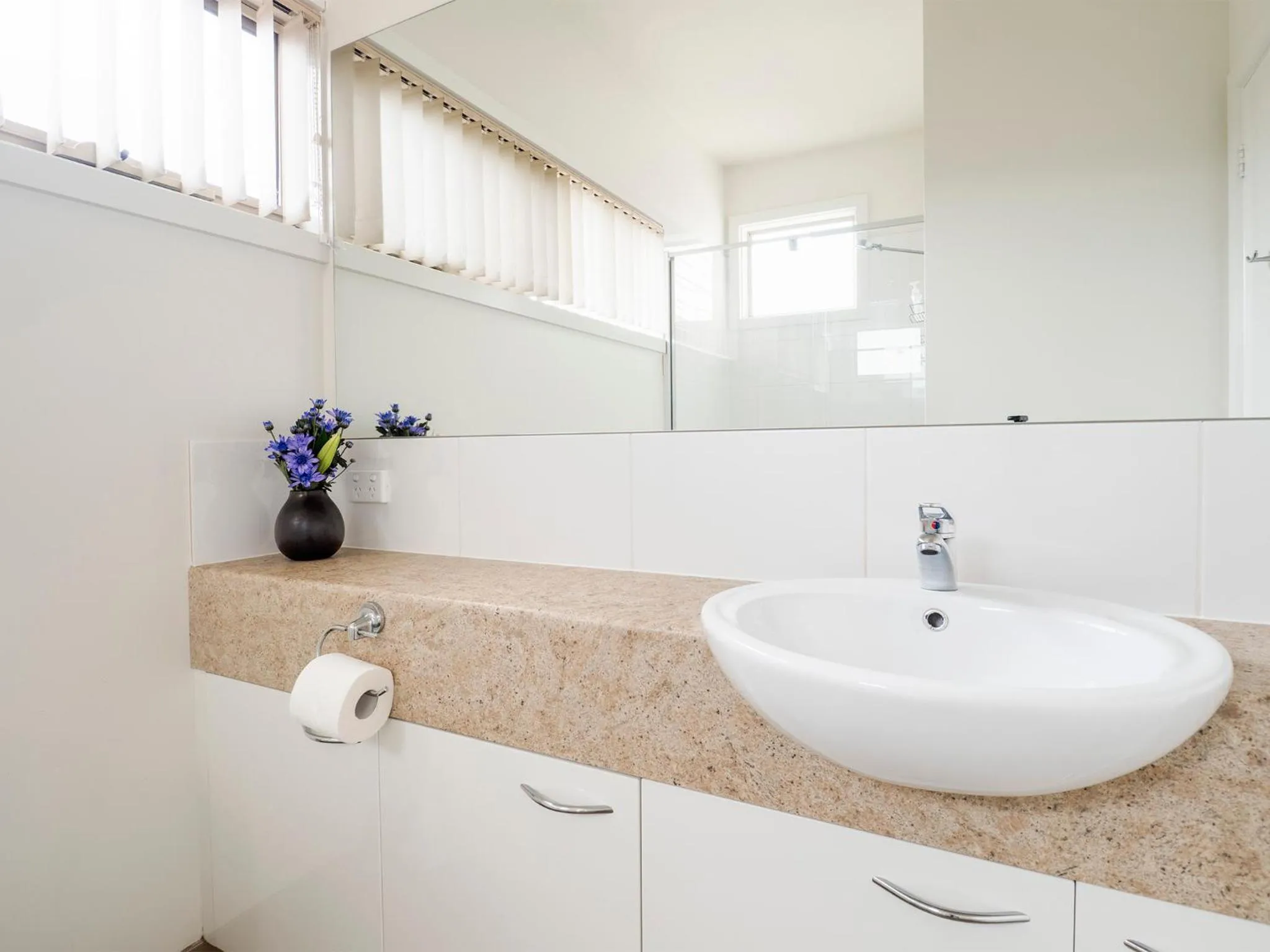 Bathroom in McKillop Geelong by Gold Star Stays