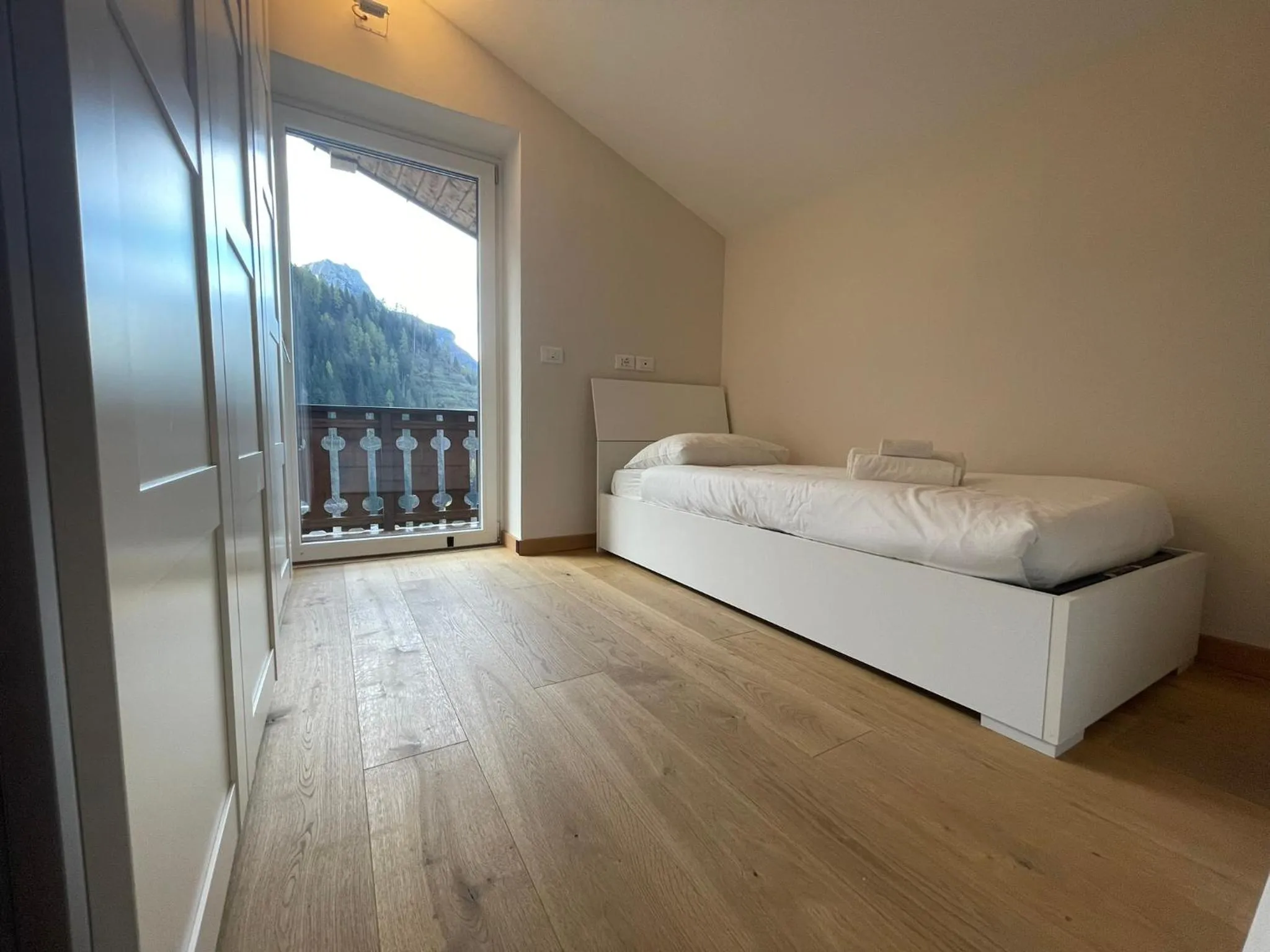 Bed in SnowLake Suite & Apartment