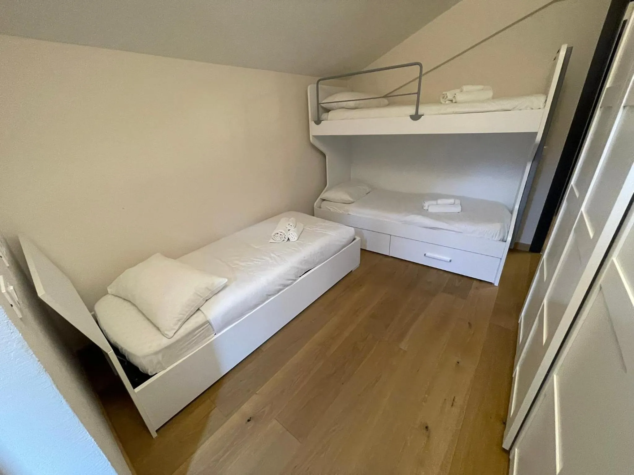 Bed in SnowLake Suite & Apartment