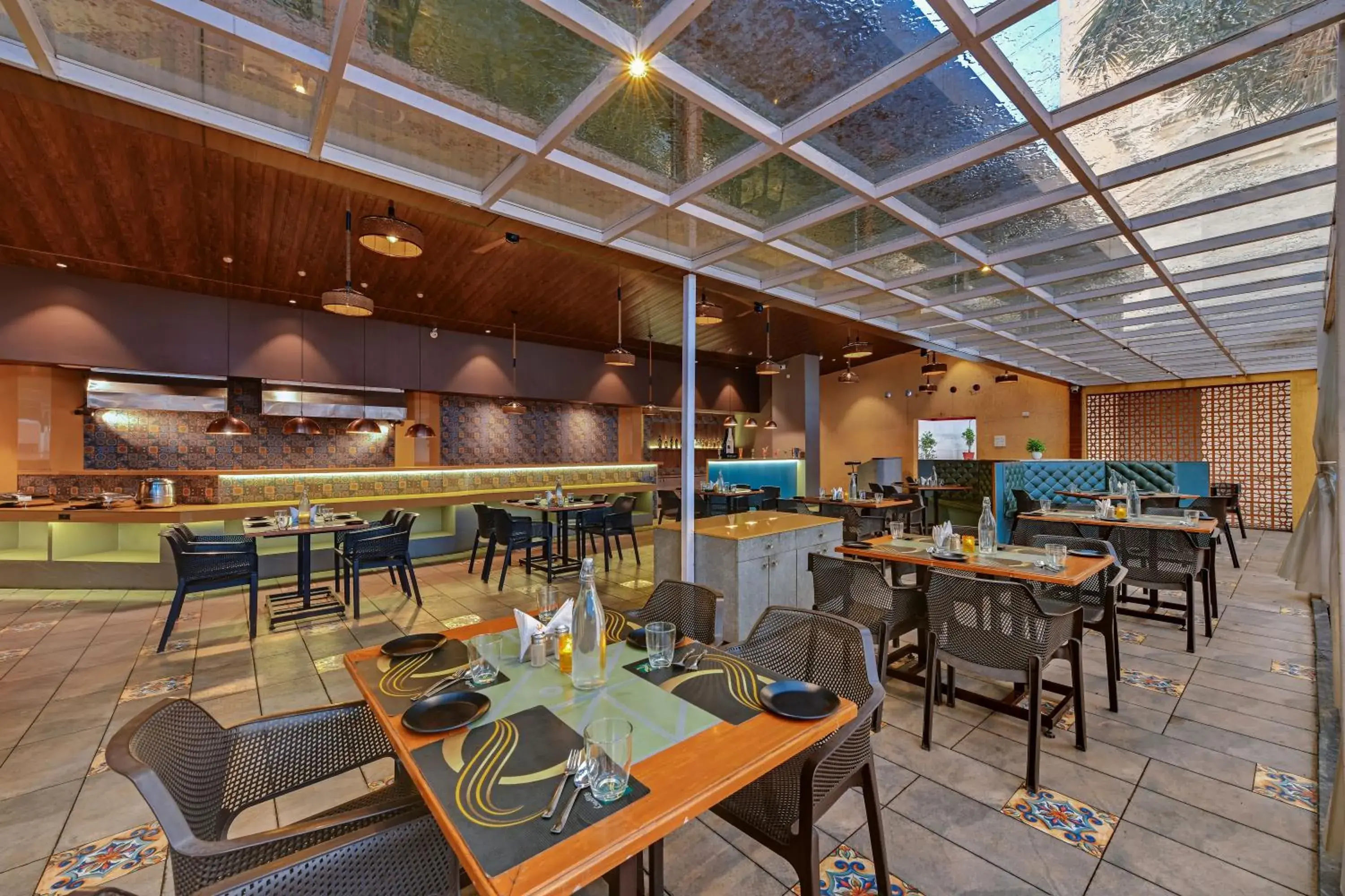 Restaurant/places to eat in Quality Inn Regency, Nashik Restaurant/places to eat in Quality Inn Regency, Nashik