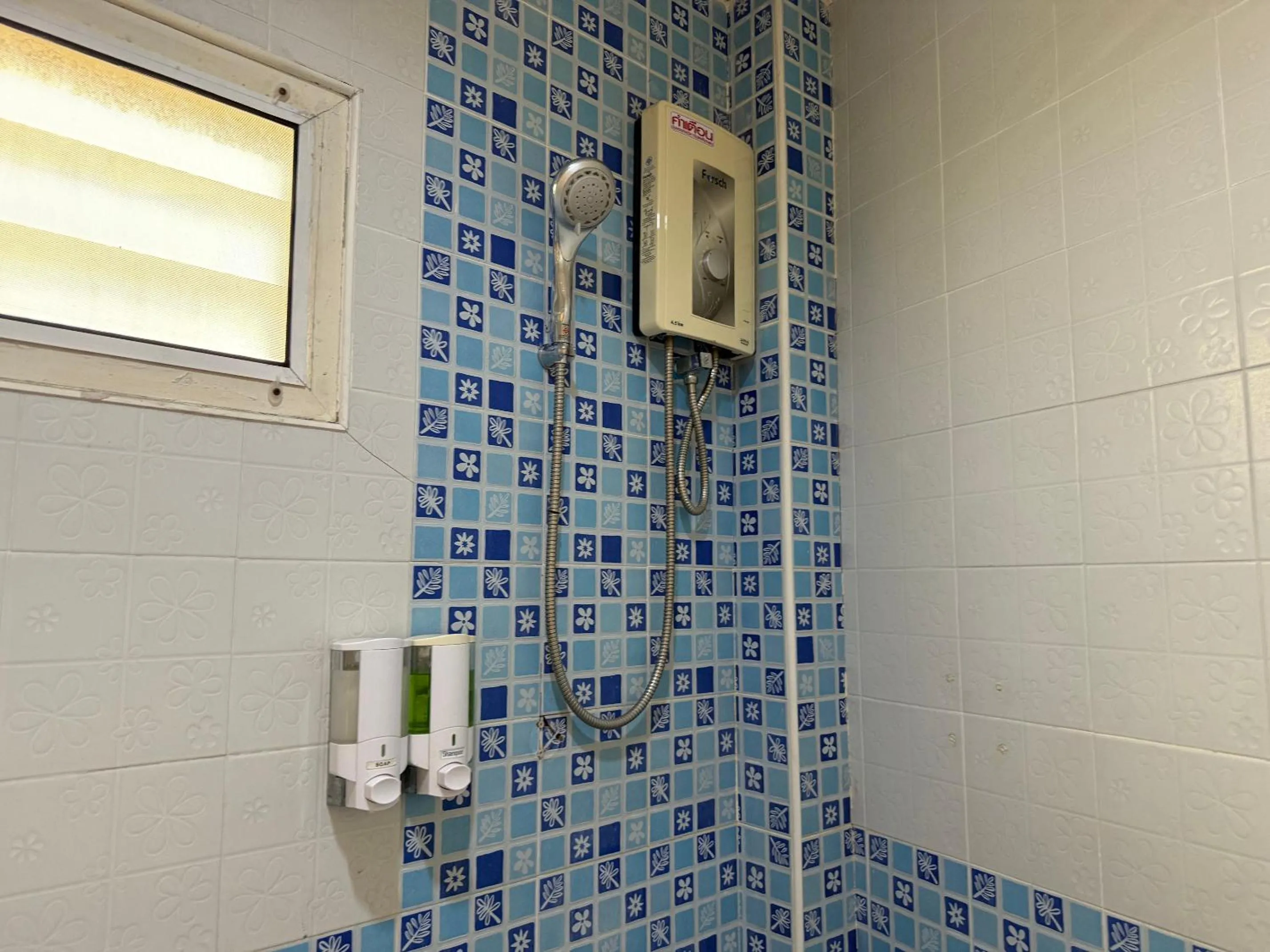 Bed By Cruise Hotel At Samakkhi-Tivanont