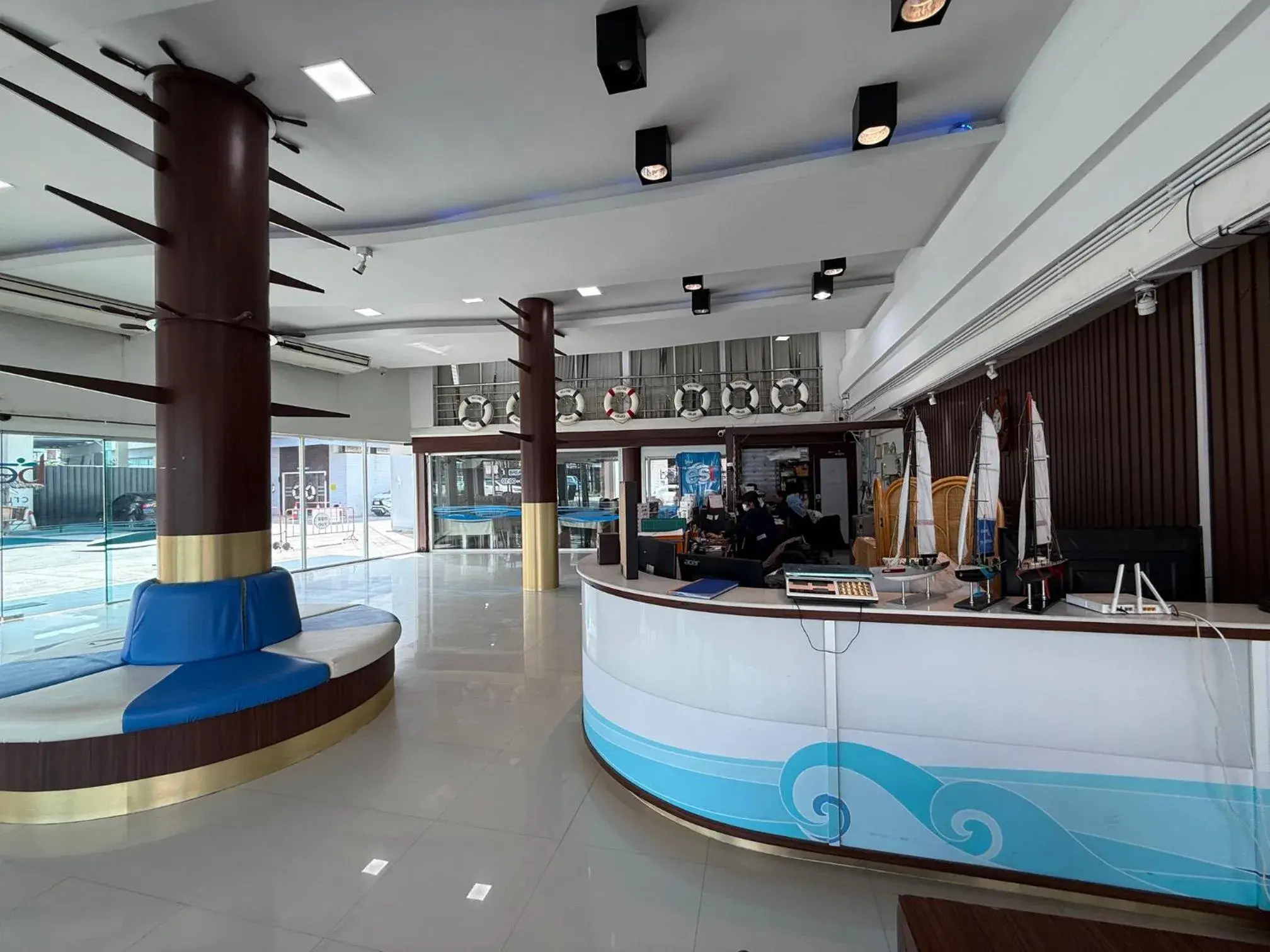 Bed By Cruise Hotel At Samakkhi-Tivanont Bed By Cruise Hotel At Samakkhi-Tivanont