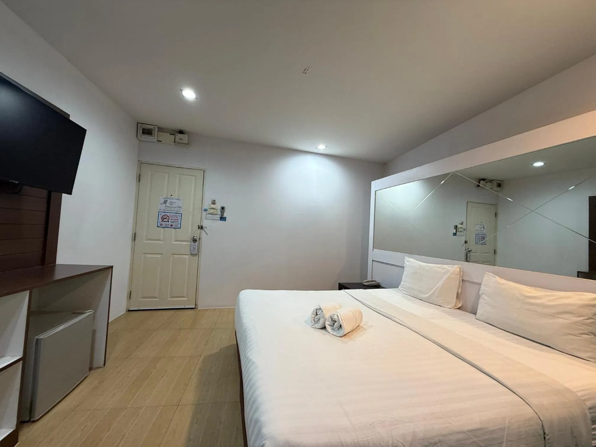 Bed in Bed By Cruise Hotel At Samakkhi-Tivanont