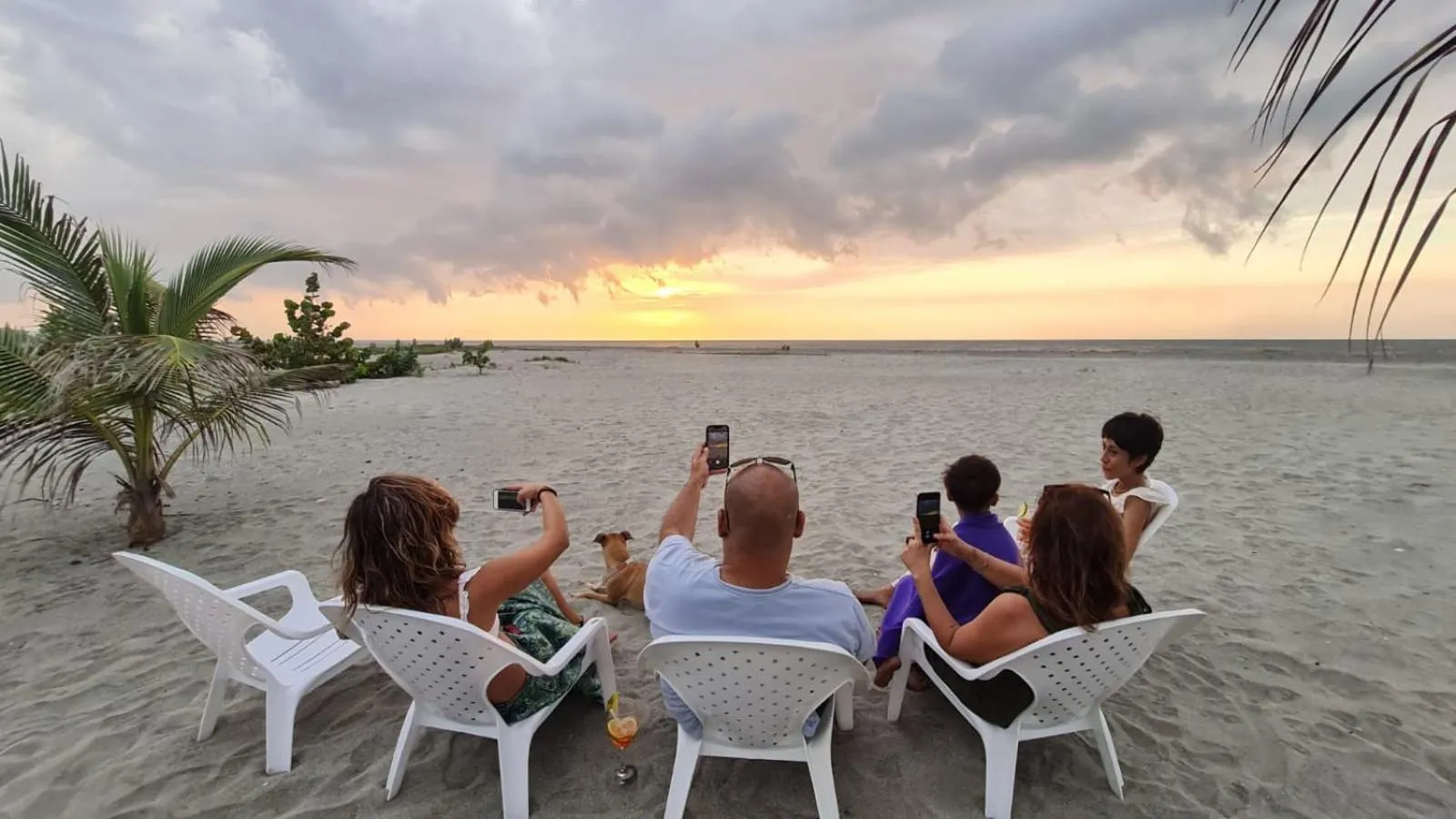 Restaurant/places to eat in Eco-Hotel Chevere Beach