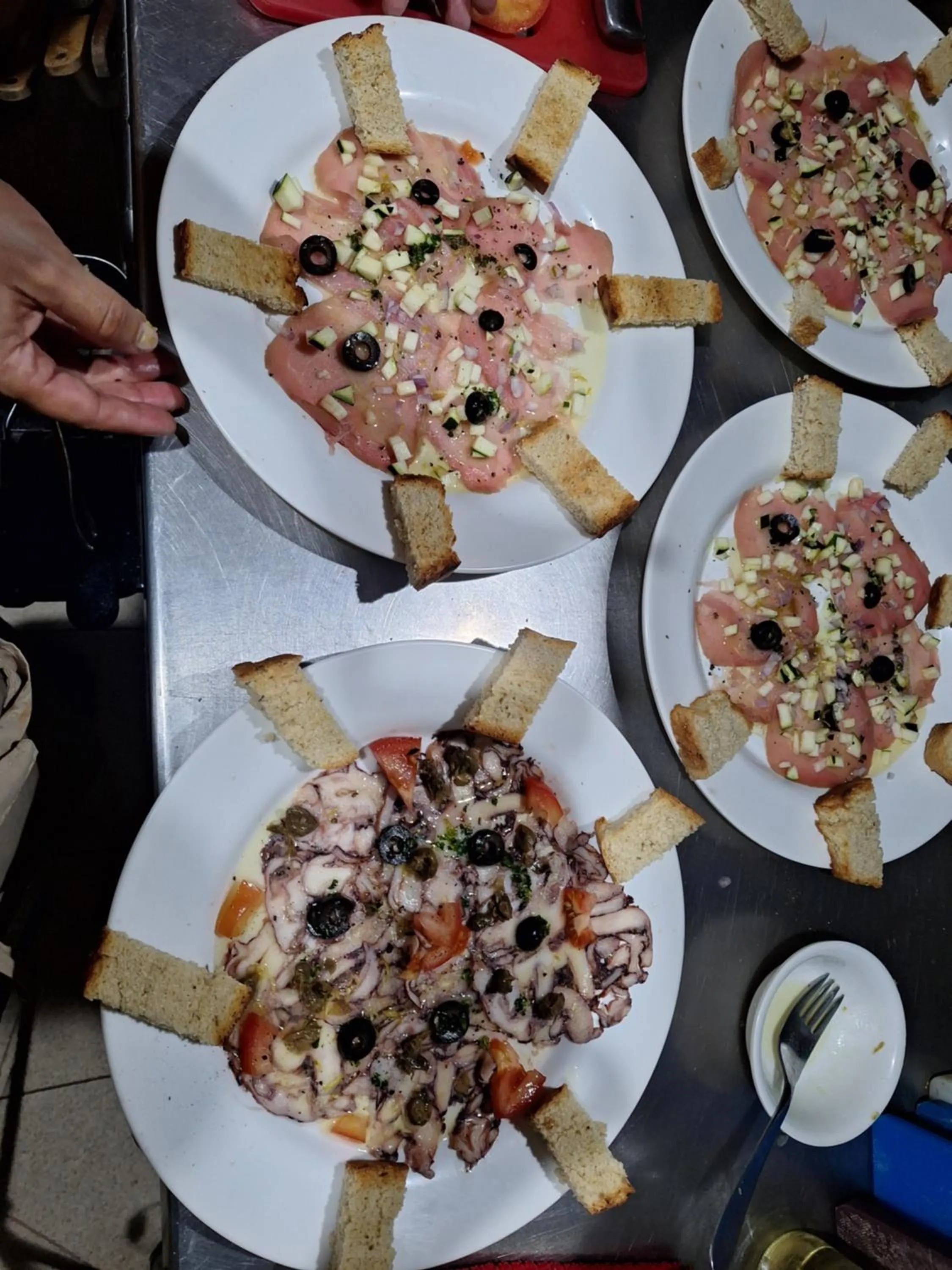 Restaurant/places to eat in Eco-Hotel Chevere Beach