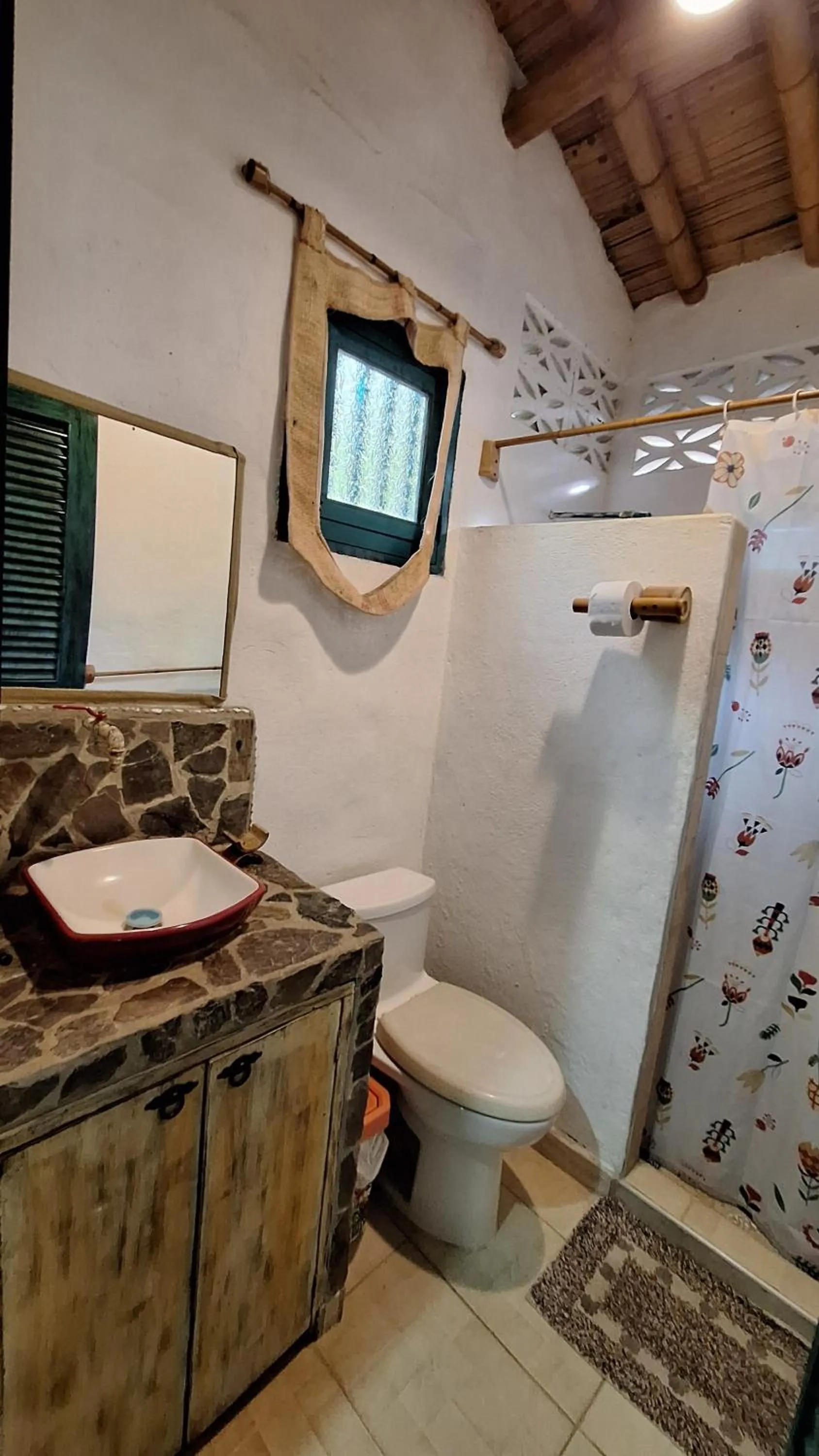 Bathroom in Eco-Hotel Chevere Beach