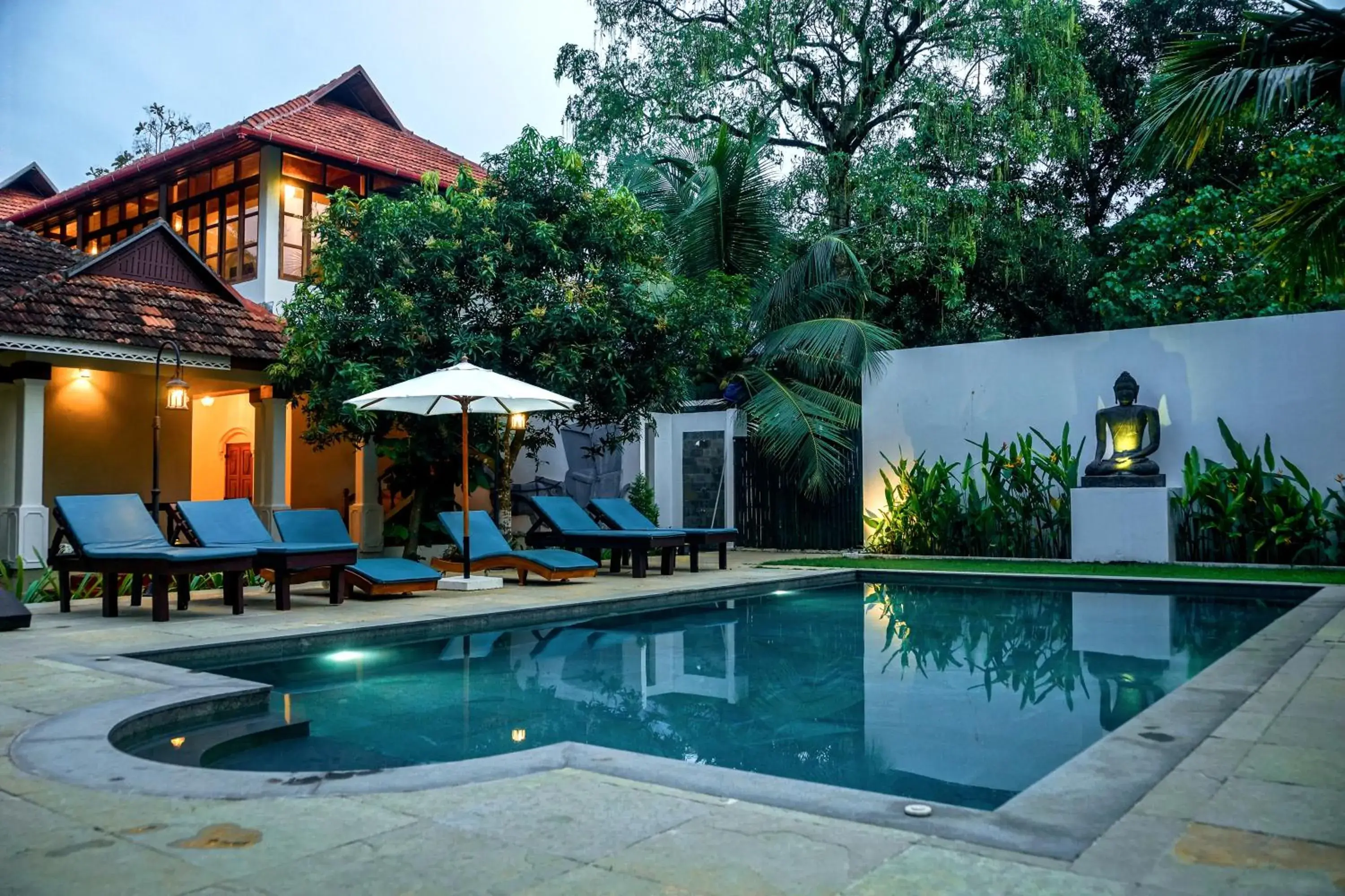 Swimming pool in Flamingo Boutique Hotel & Ayurvedic spa Swimming pool in Flamingo Boutique Hotel & Ayurvedic spa