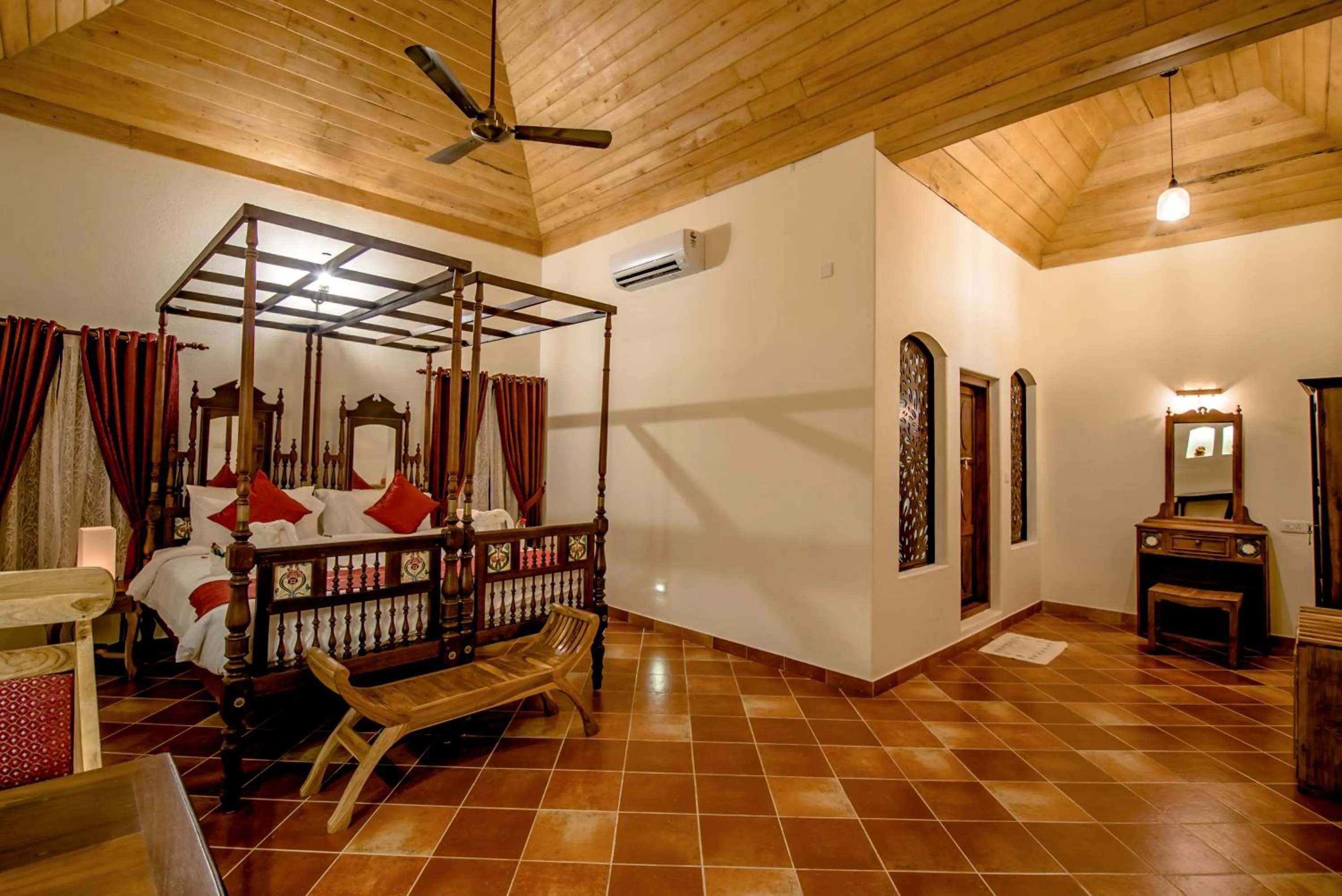 Bed in Flamingo Boutique Hotel & Ayurvedic spa