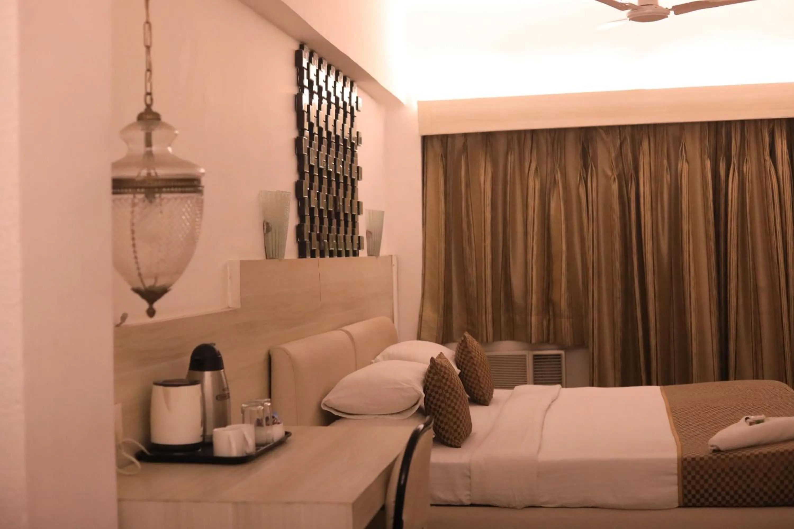 View (from property/room), Bed in Hotel Samraj