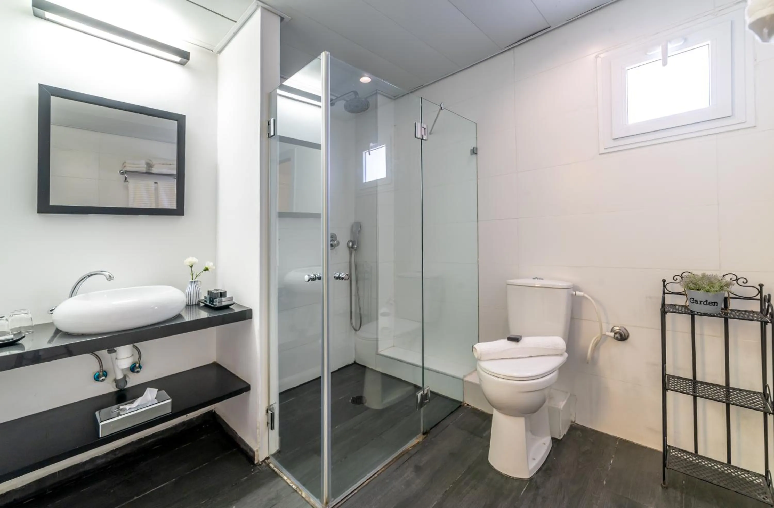 Photo of the whole room in Dizengoff Avenue Boutique Hotel