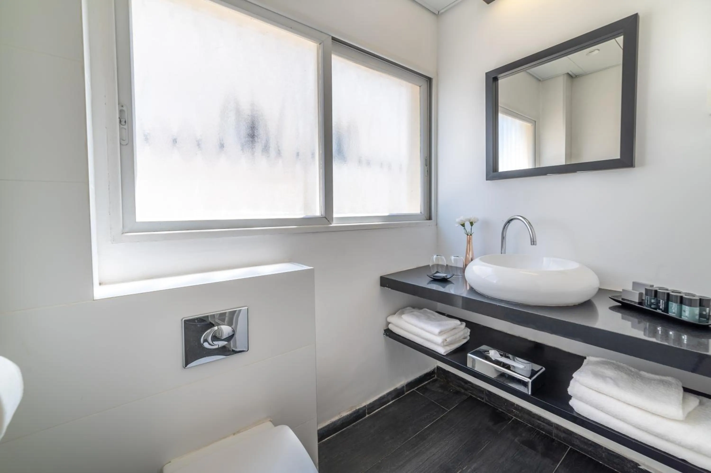 Bathroom in Dizengoff Avenue Boutique Hotel