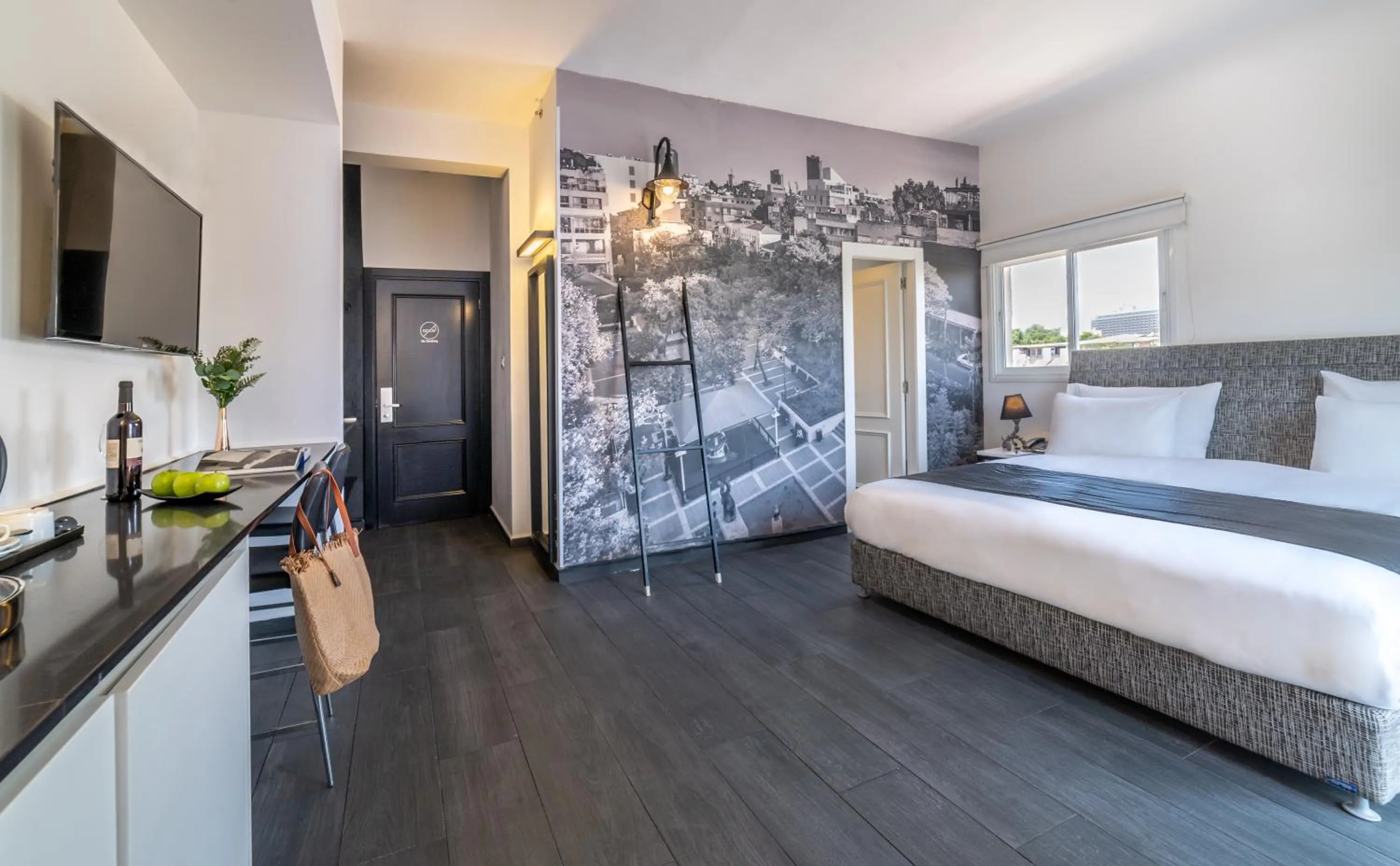 Photo of the whole room, Bed in Dizengoff Avenue Boutique Hotel