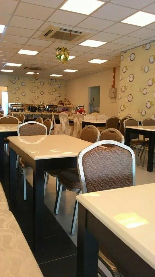 Restaurant/places to eat in K Garden Hotel Parit Buntar