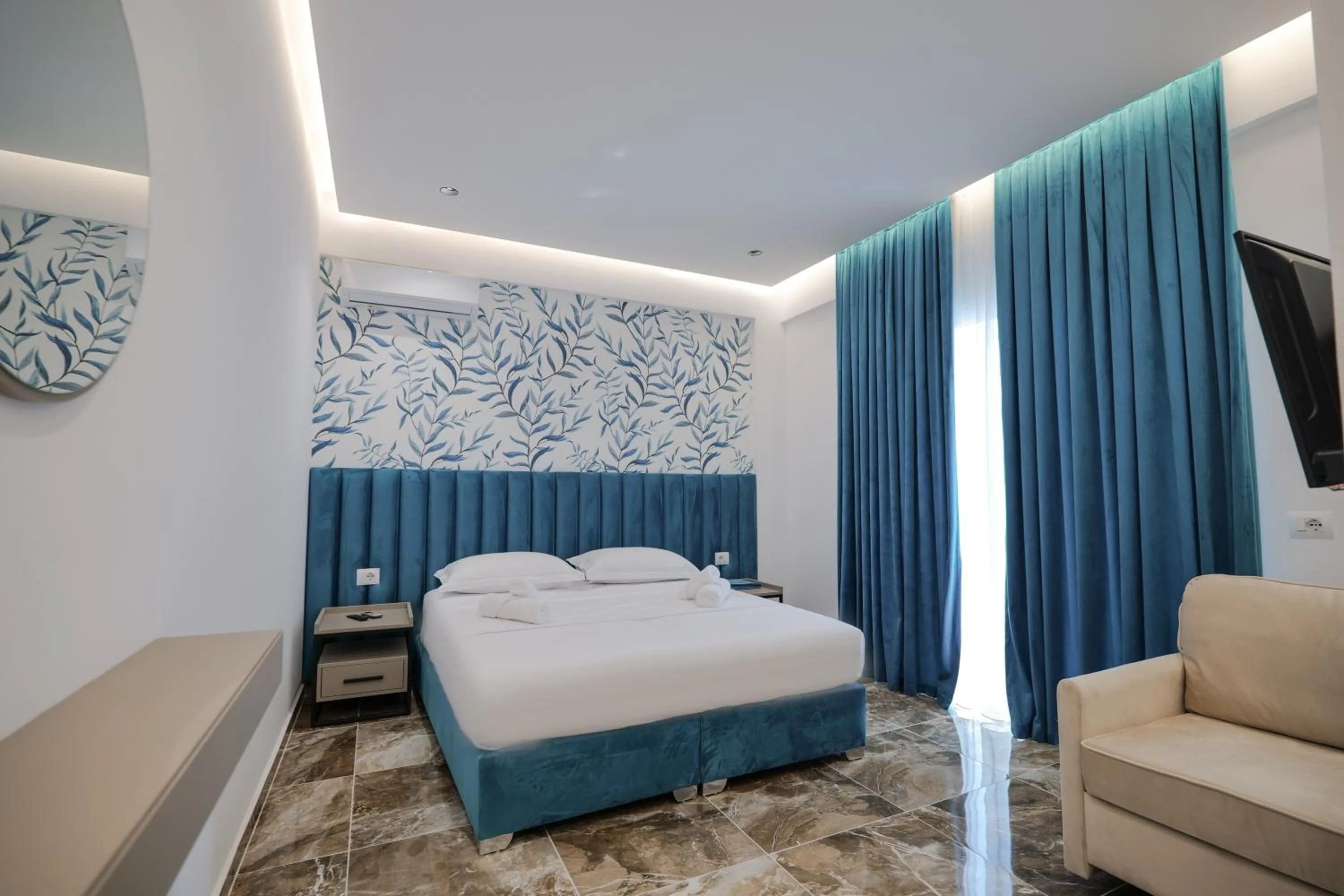 Photo of the whole room, Bed in La Maison Boutique Hotel