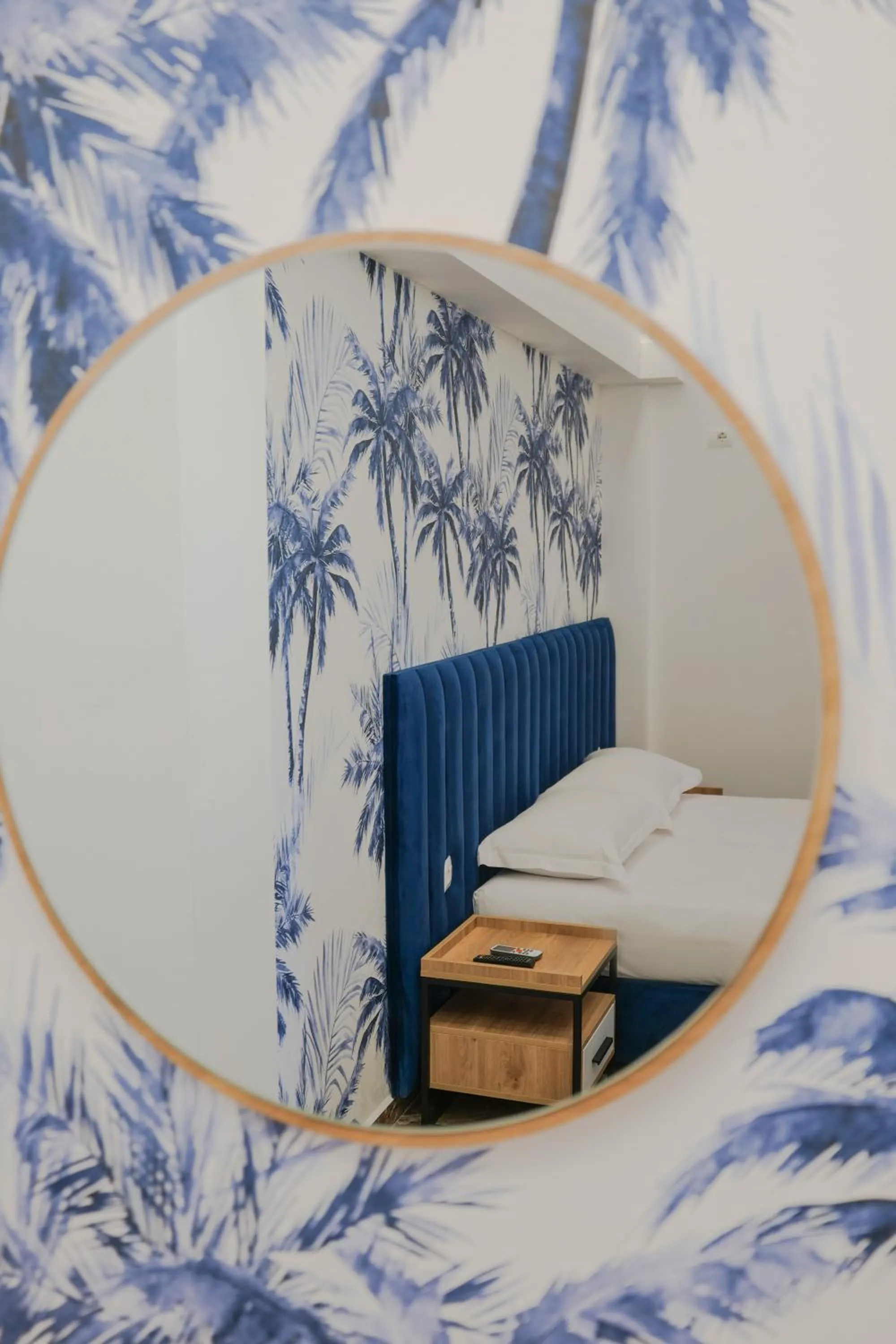 Living room, Bed in La Maison Boutique Hotel