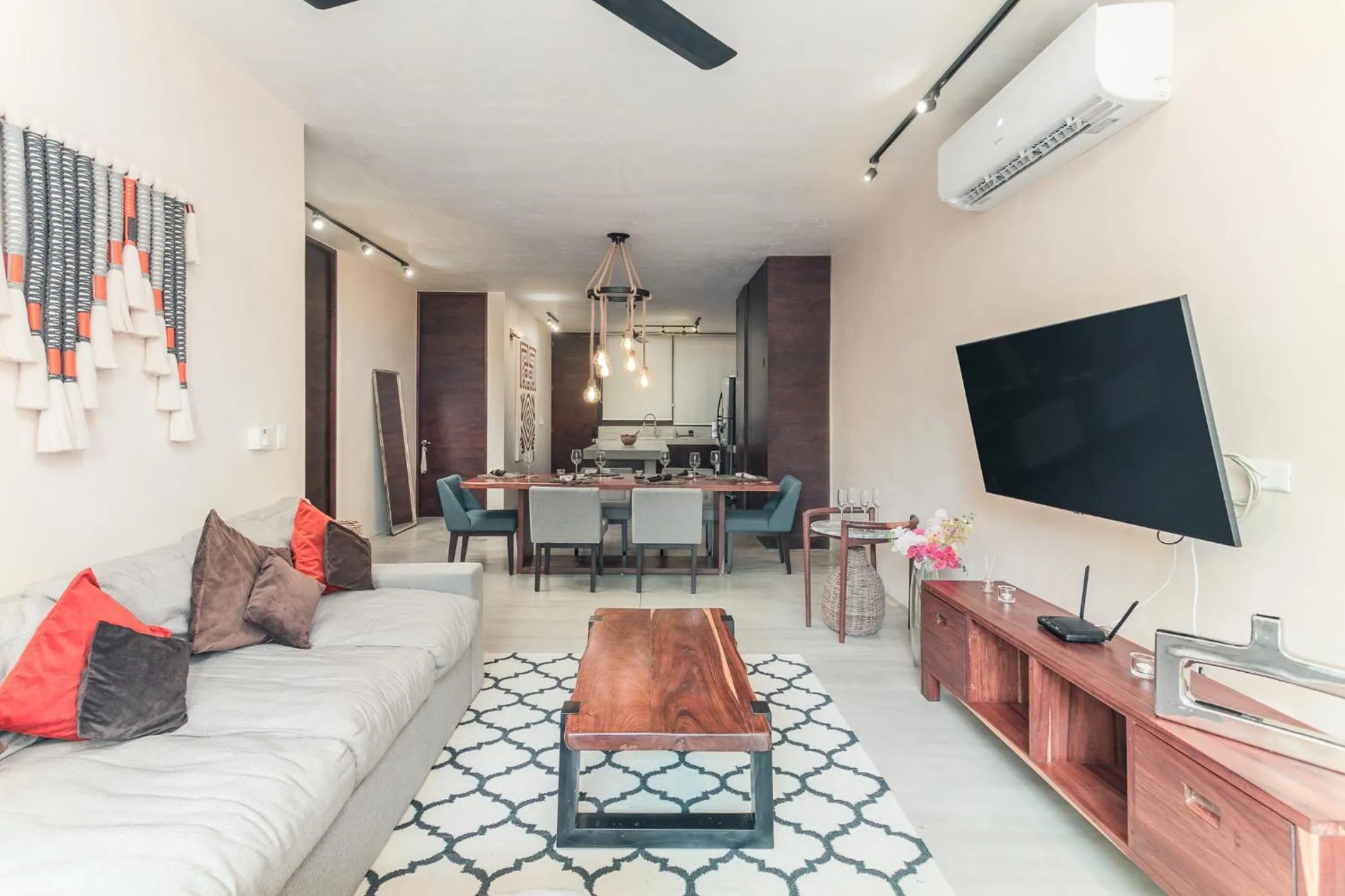 Living room in Luxury 2 BDR 2 BTH 2 Bikes Jacuzzi FibOptic WiFi.