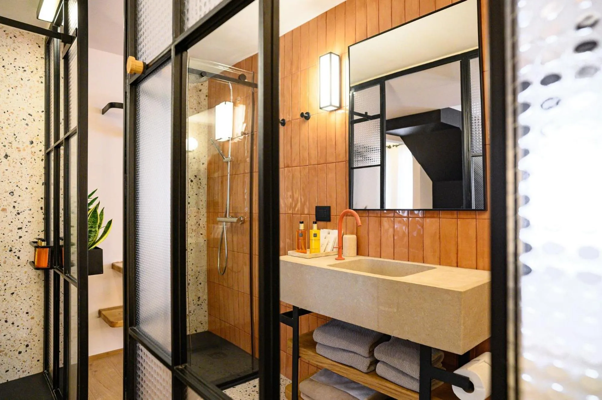 Bathroom in 7oaks Noble House