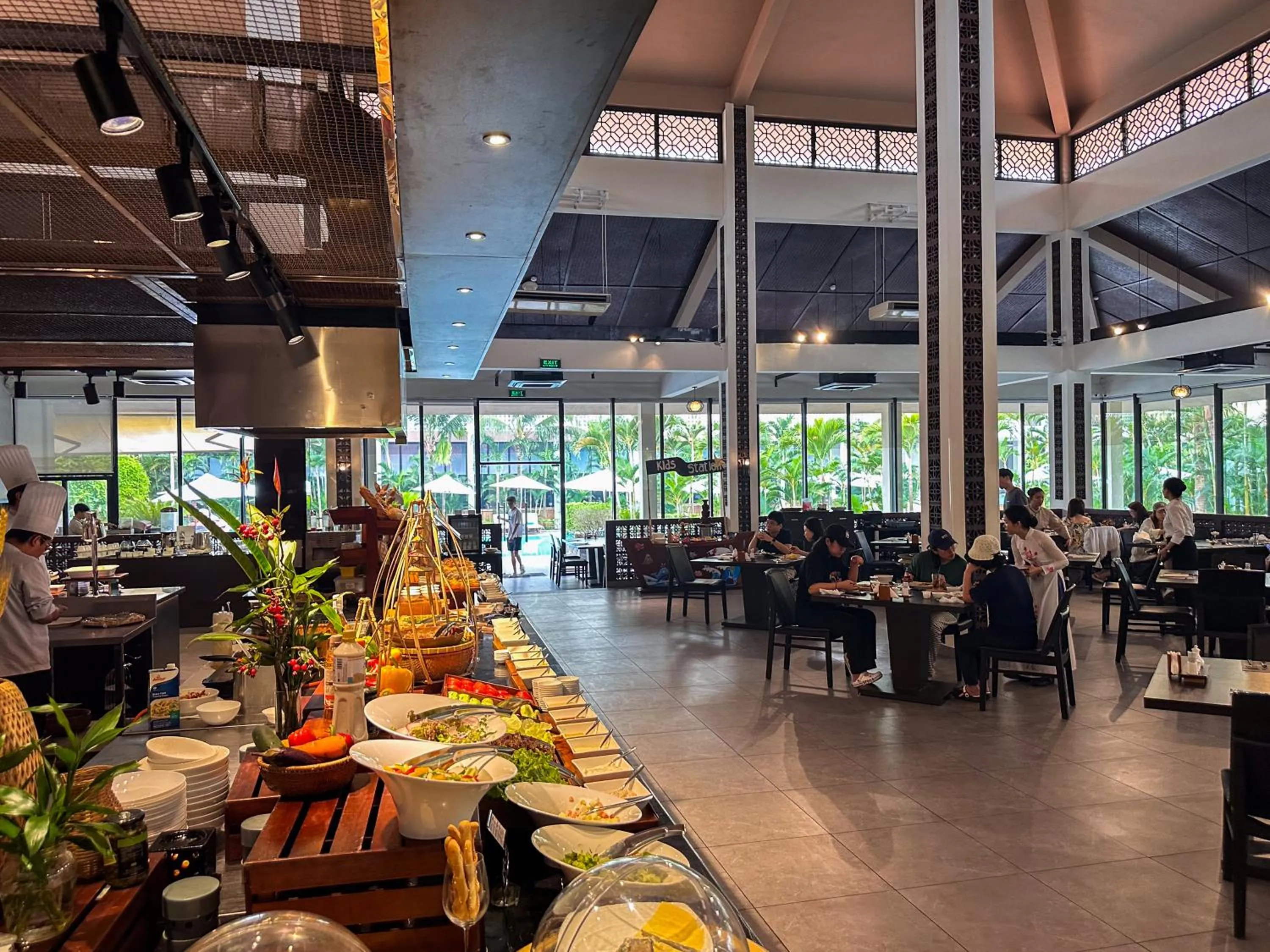 Restaurant/places to eat in Grandvrio Ocean Resort Danang