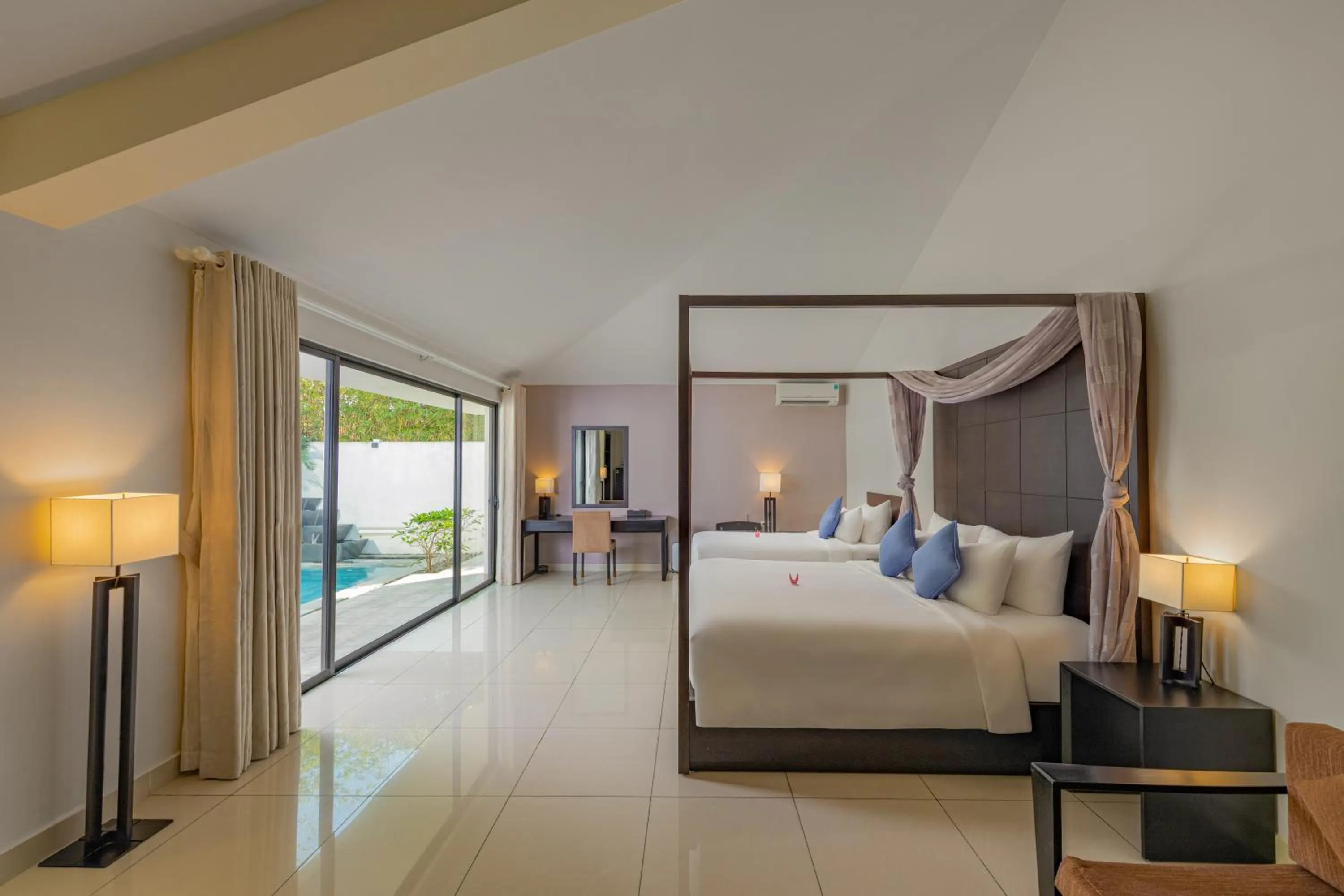Bed in Grandvrio Ocean Resort Danang