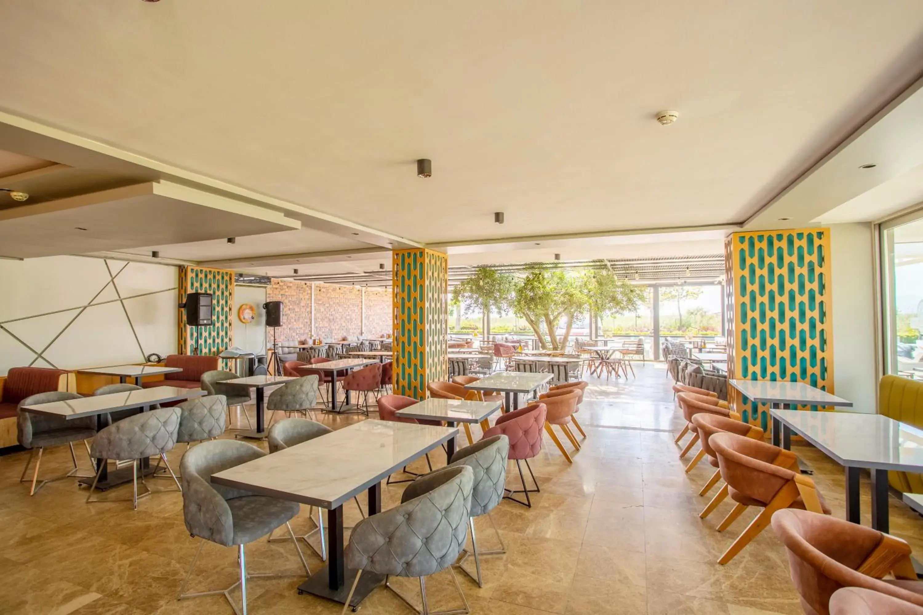 Restaurant/places to eat in Zeytin Bahcesi Hotel Restaurant/places to eat in Zeytin Bahcesi Hotel