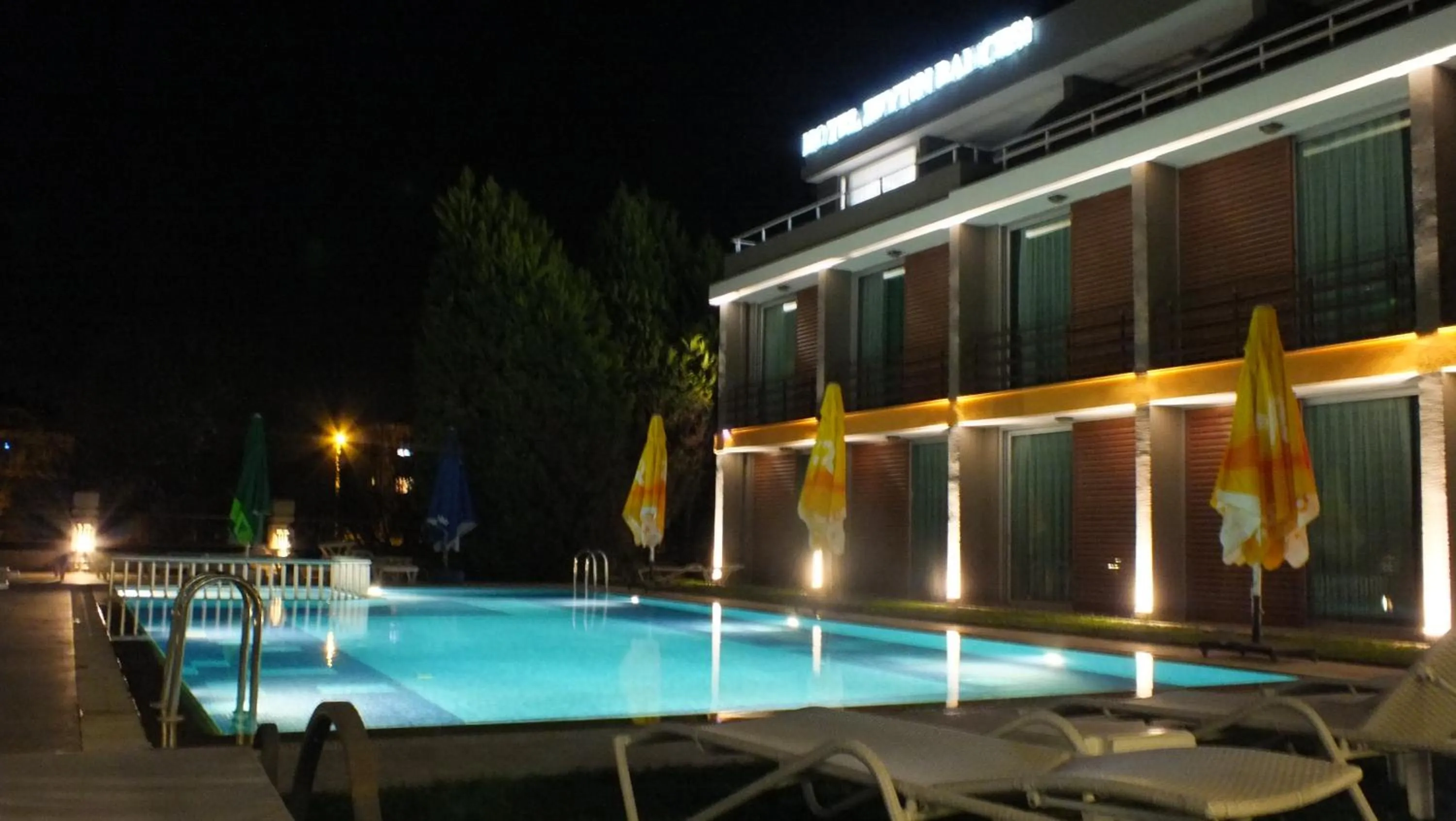 Property building in Zeytin Bahcesi Hotel