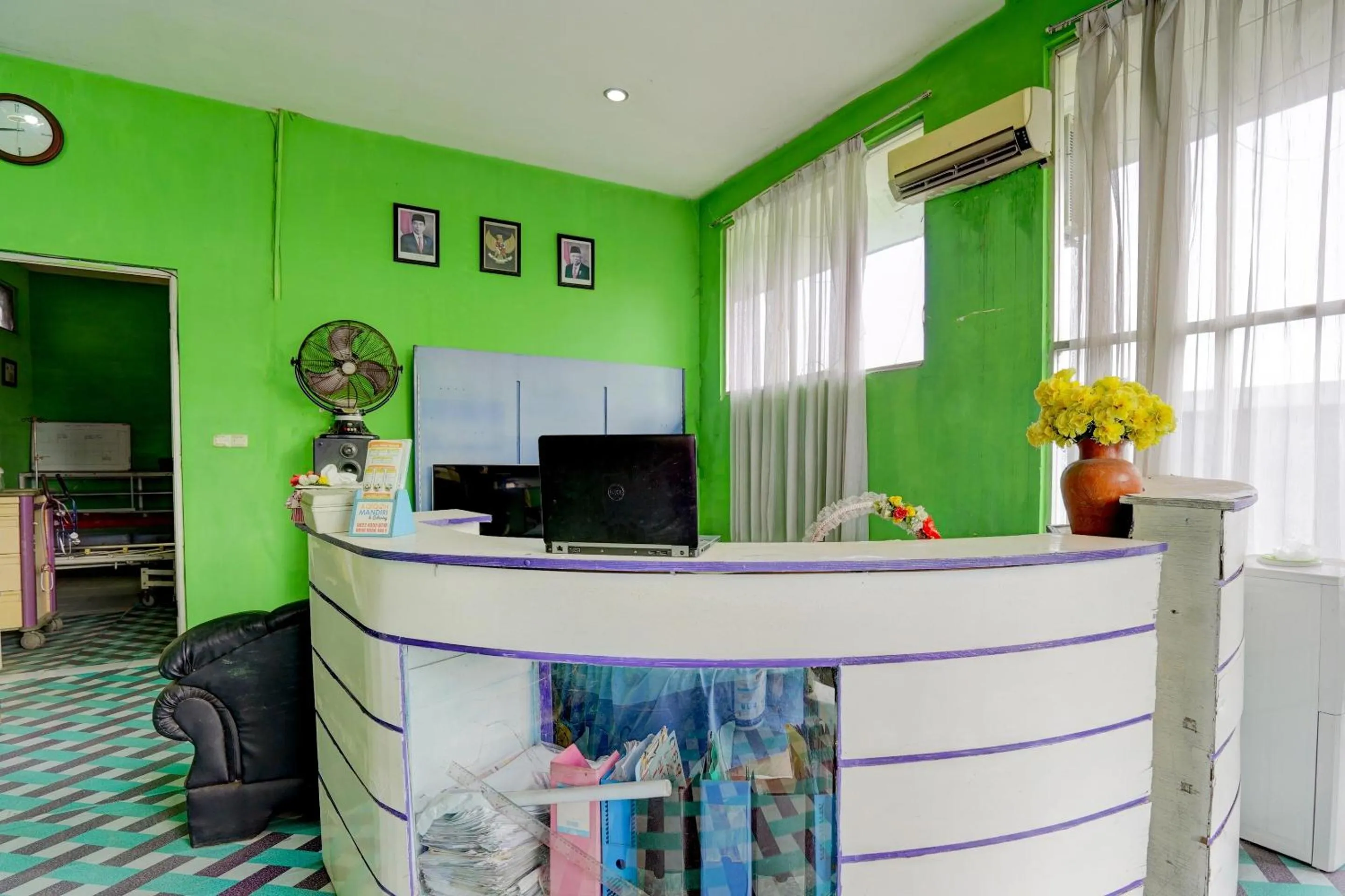 Lobby or reception in Hotel O Homestay Kedamean