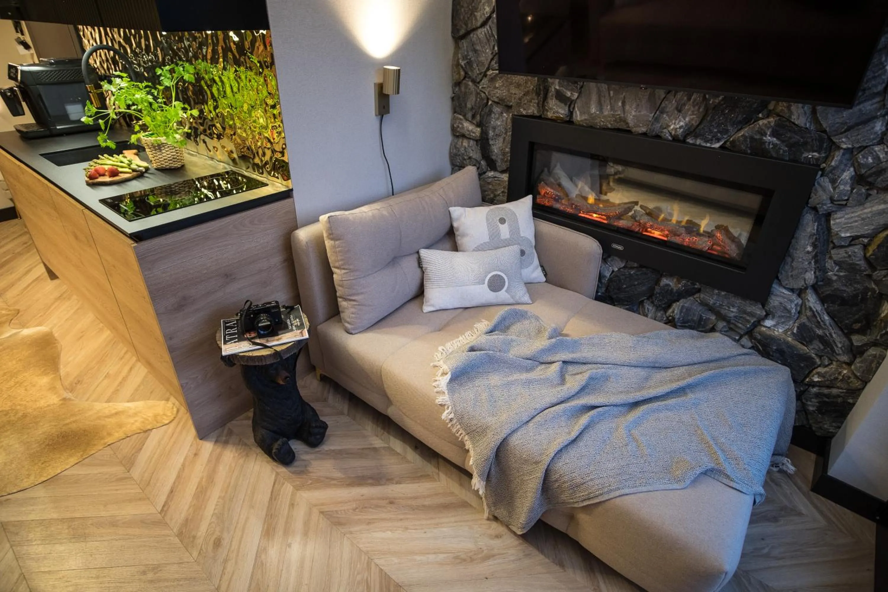 Living room, Bed in Apart-Center Złota Residence