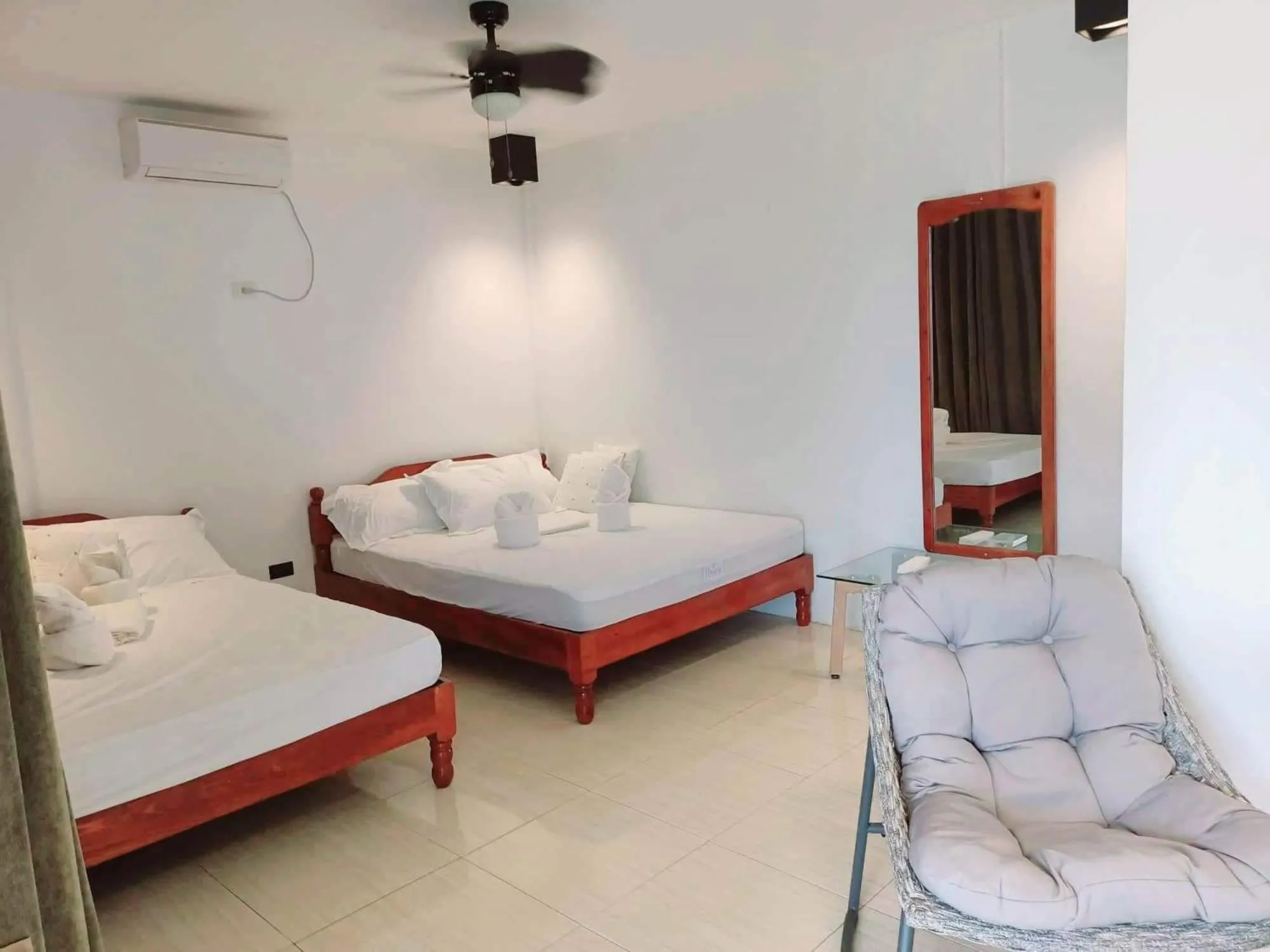 View (from property/room), Bed in Villa Royal Palawan