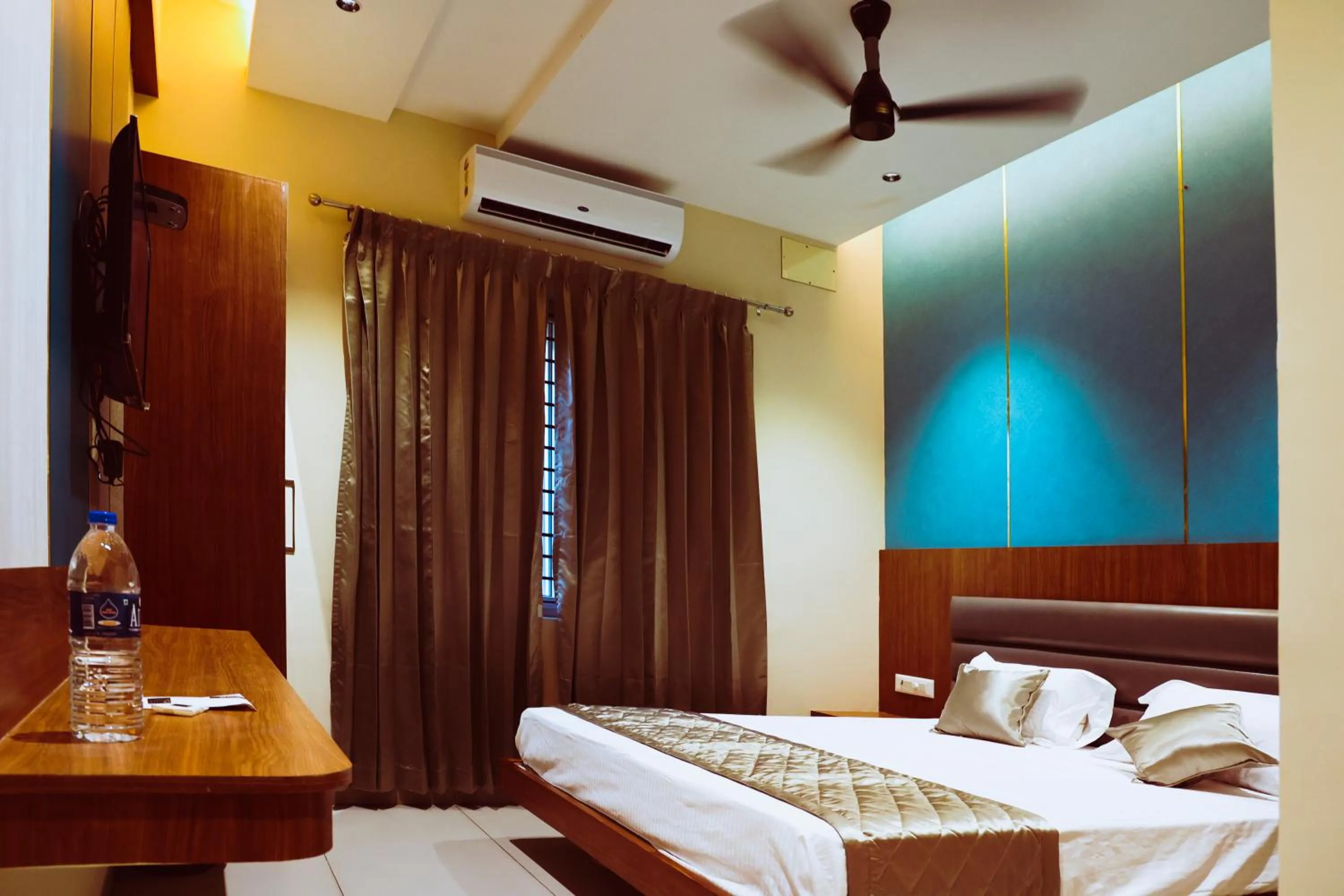 Bedroom in ELITE RESIDENCY