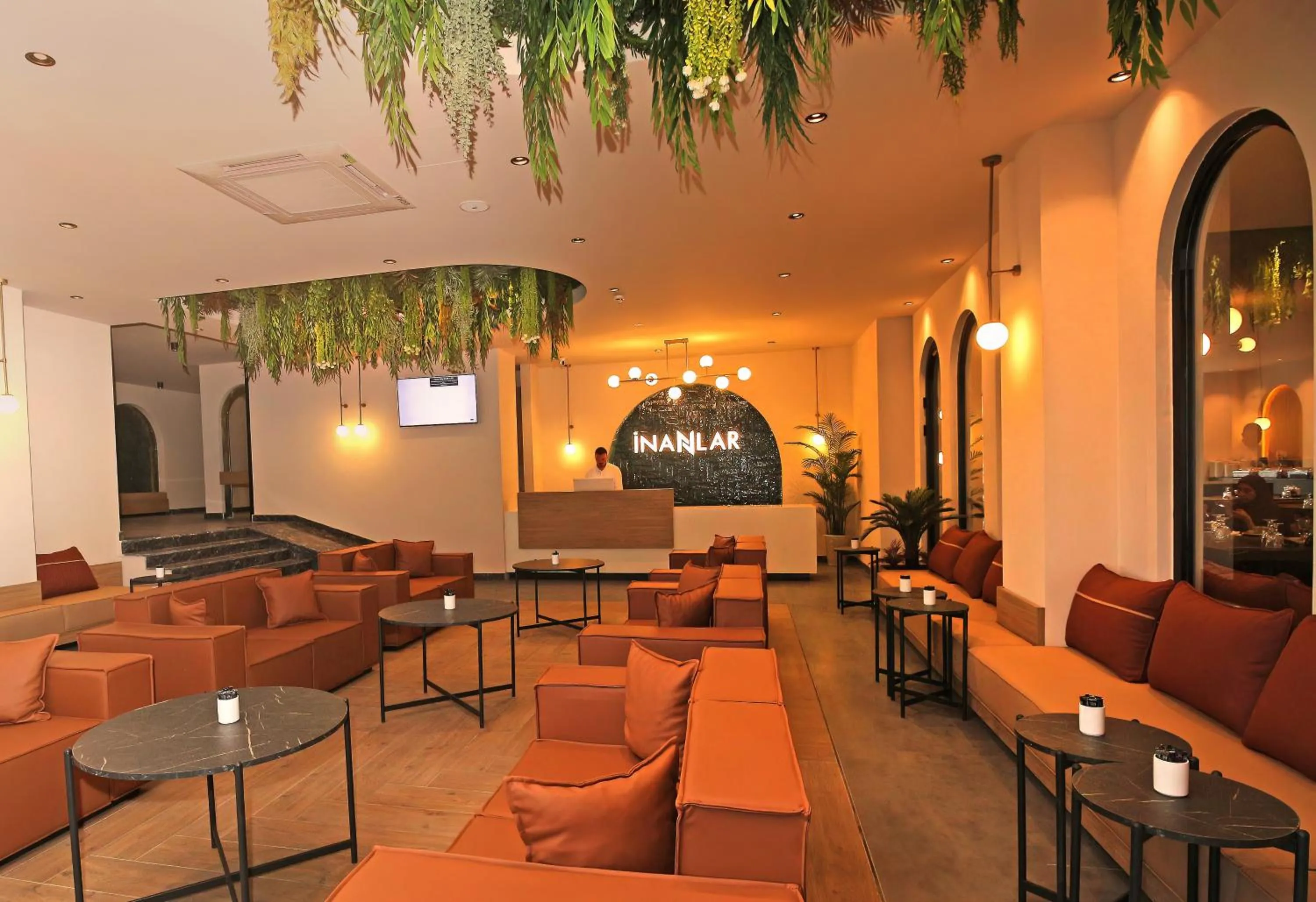 Restaurant/places to eat in İnanlar City Hotel